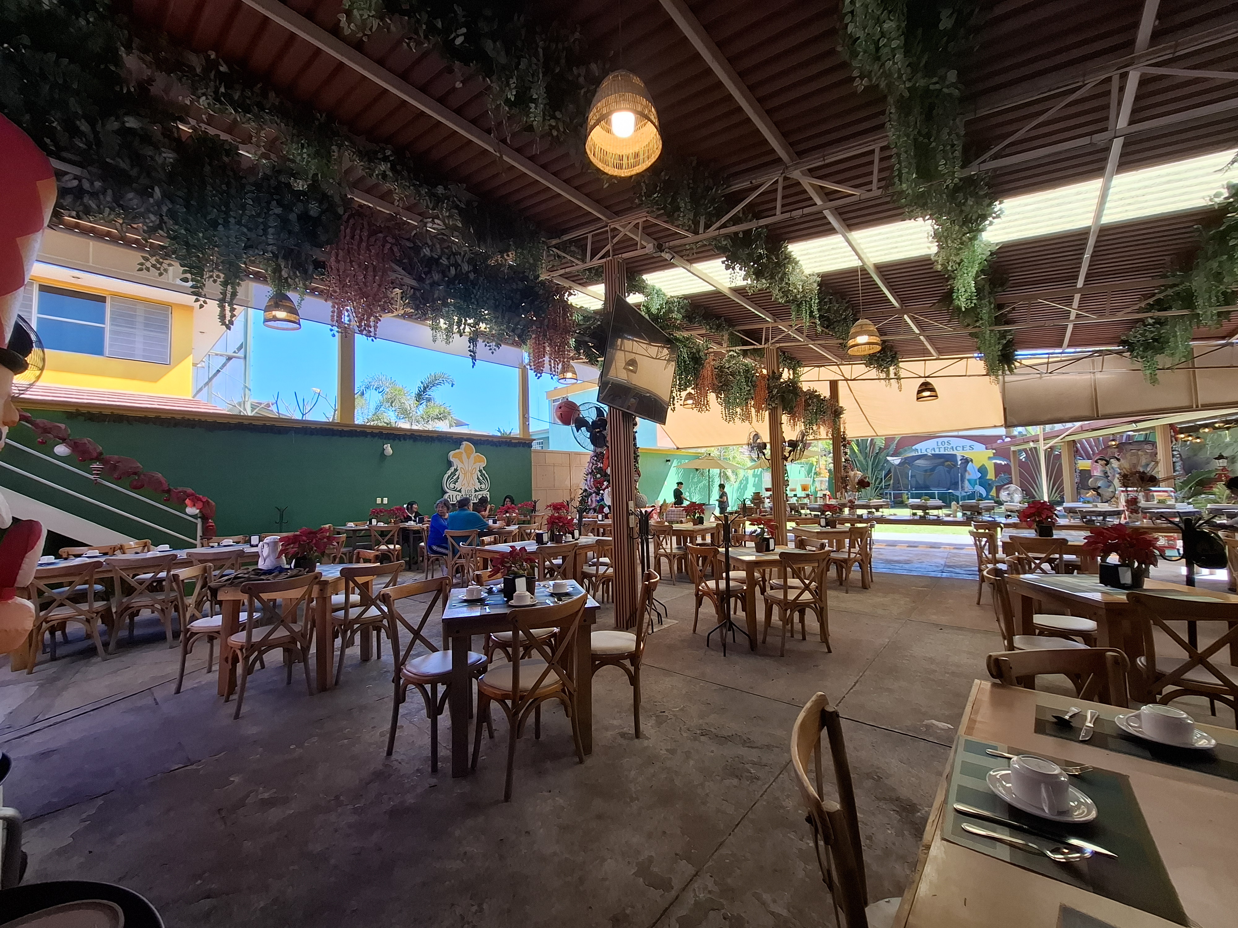 Los Alcatraces Restaurante image 6