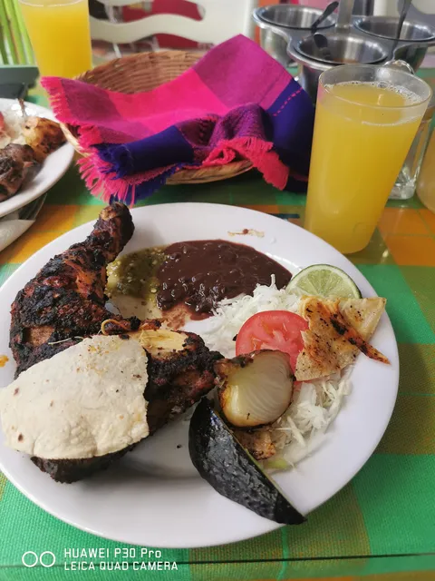 El Pinito image 2