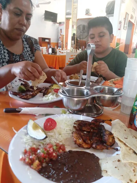 El Pinito image 4