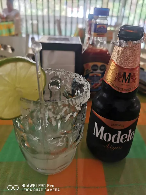 El Pinito image 5