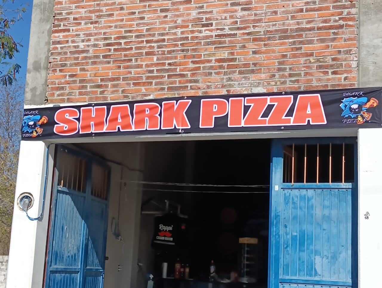 SHARK PIZZA image 6