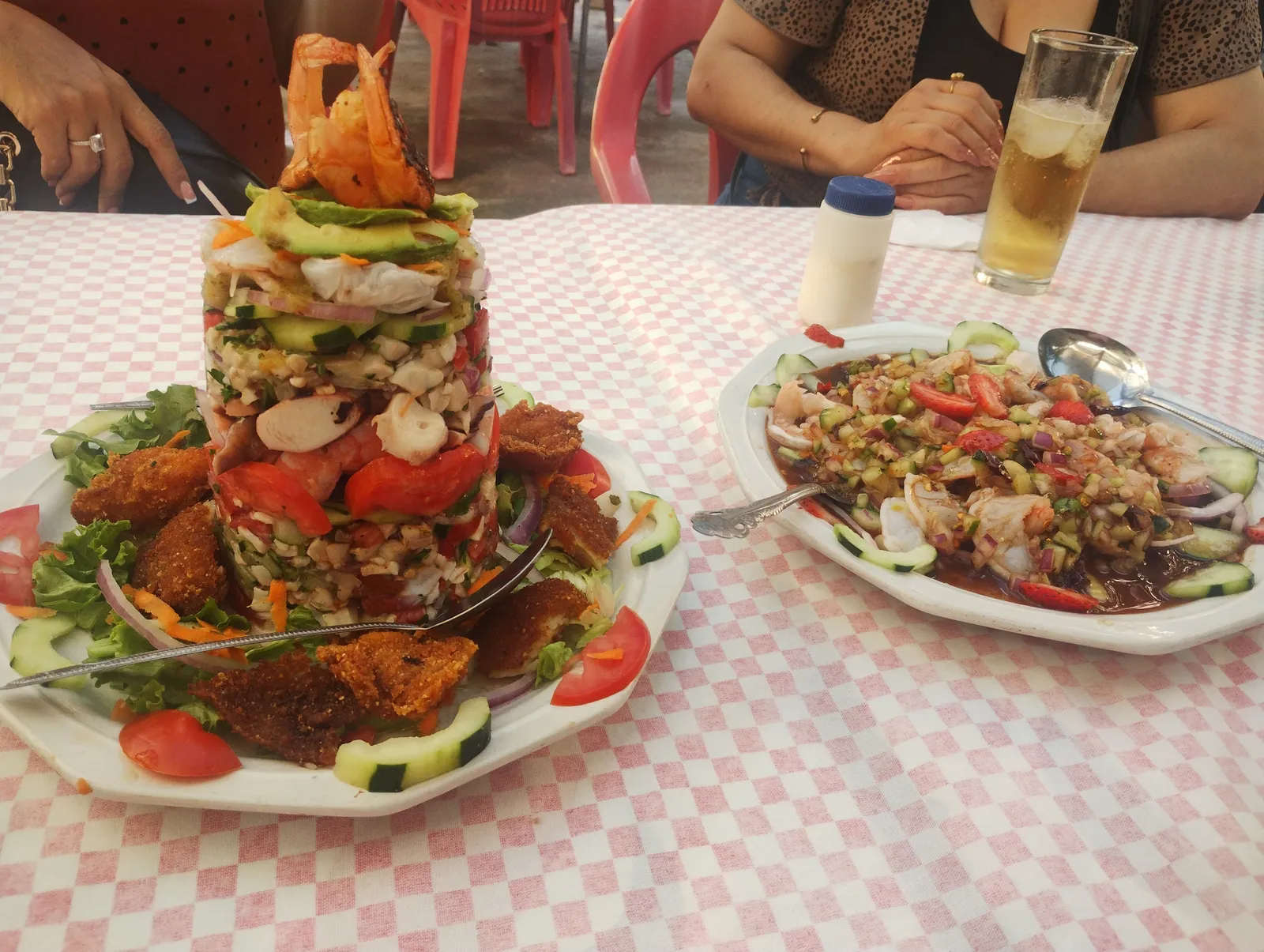 MARISCOS MITOTEROS image 2