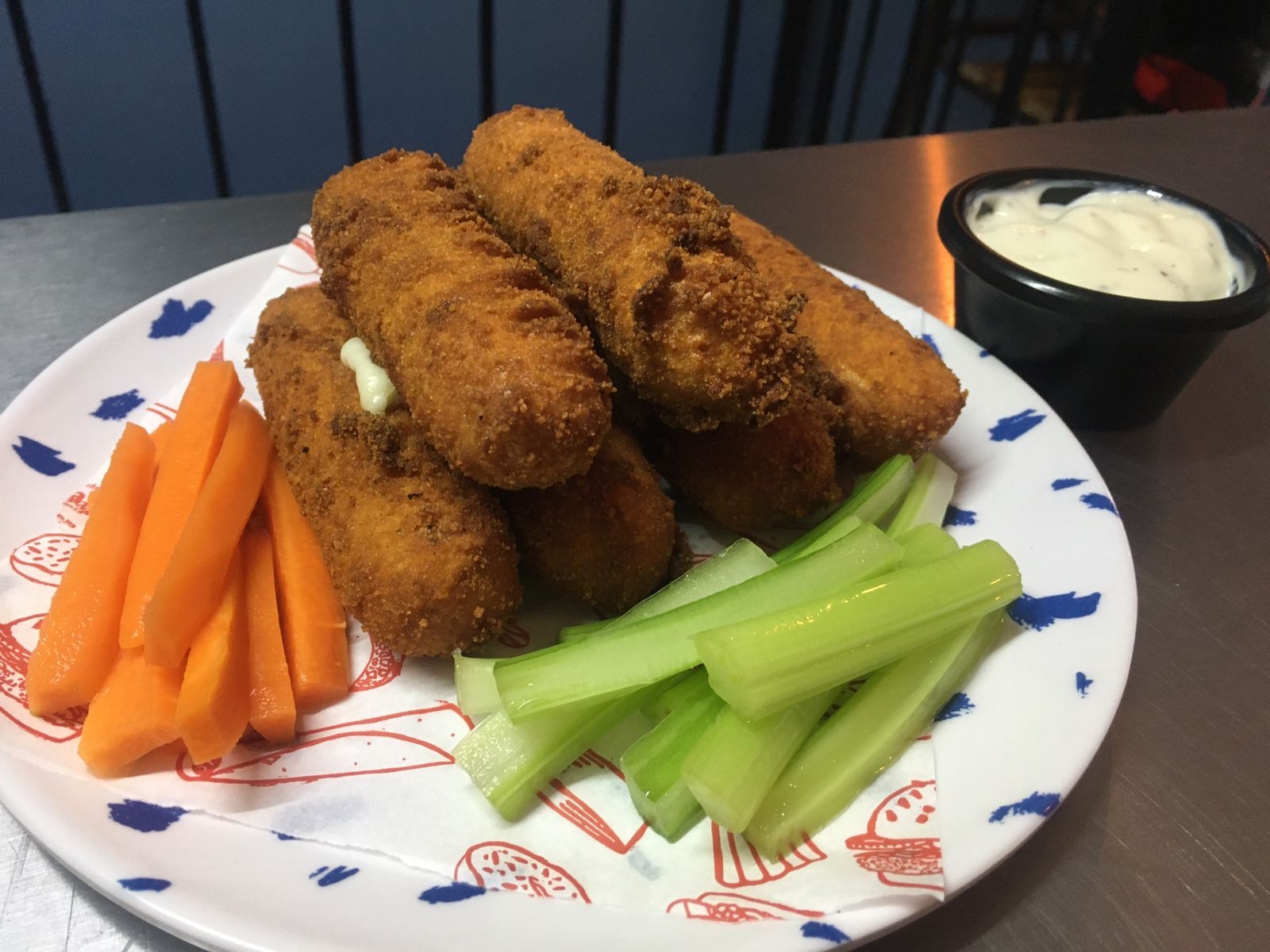 Lumièr Bistro image 9