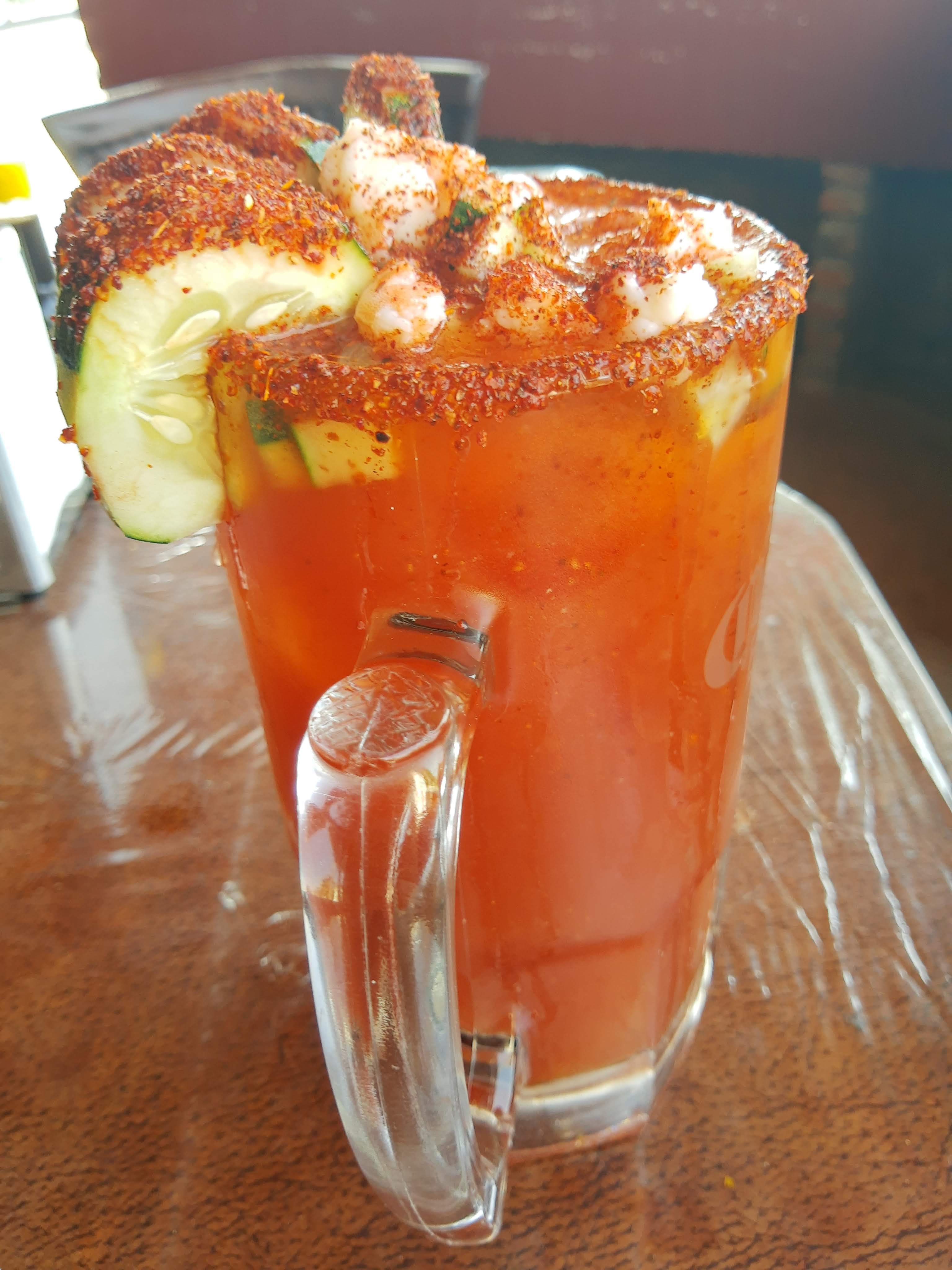 RIO Cocteles & Mariscos image 5