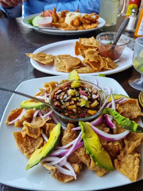 RIO Cocteles & Mariscos image 7