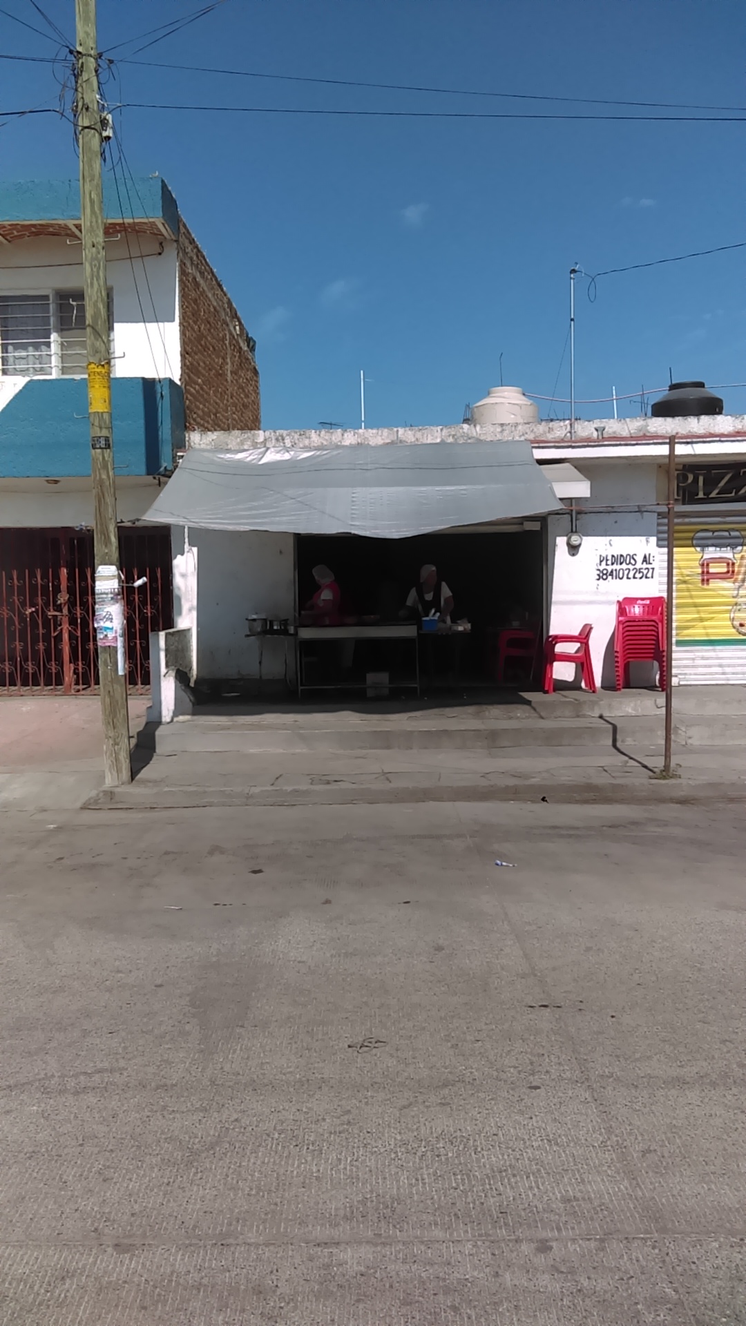 "Taqueria La Frontera" - De Lucre image 2