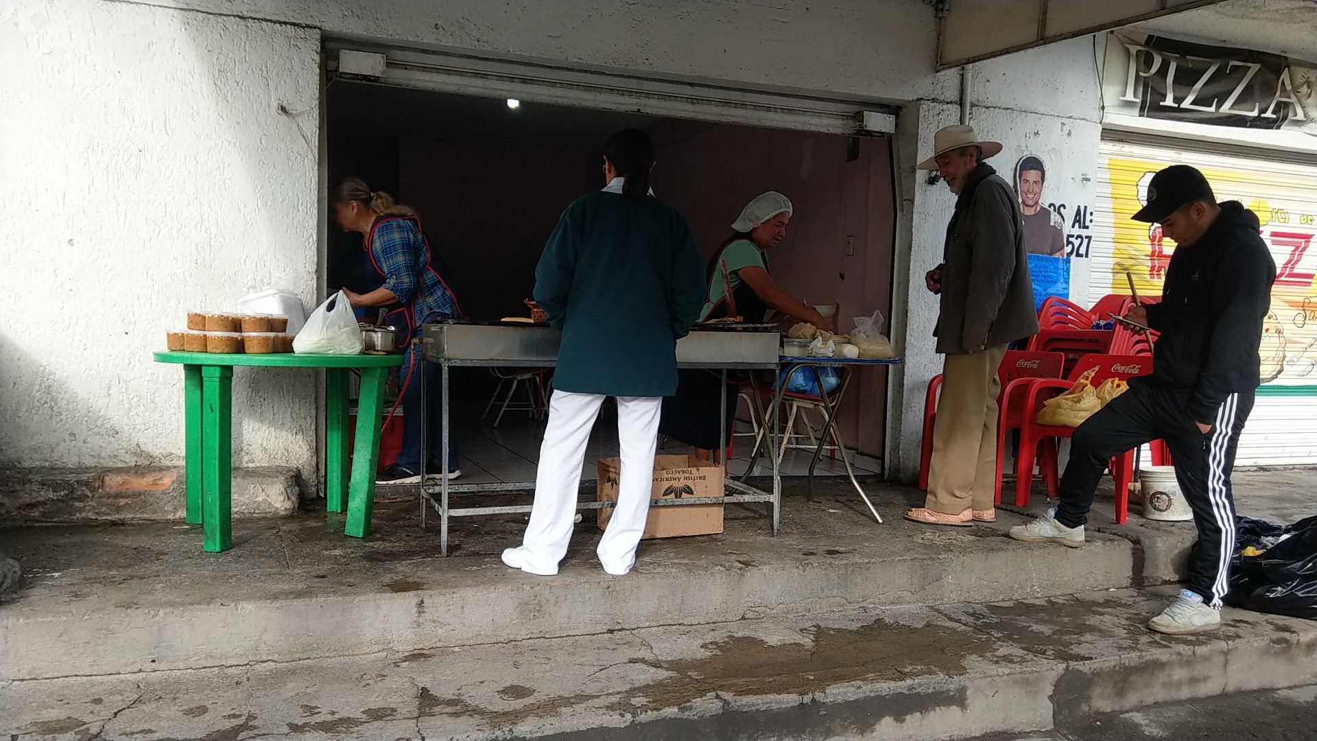 "Taqueria La Frontera" - De Lucre image 4