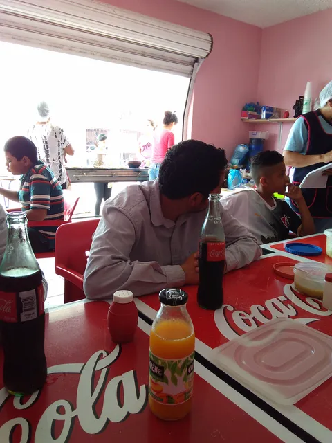 "Taqueria La Frontera" - De Lucre image 6