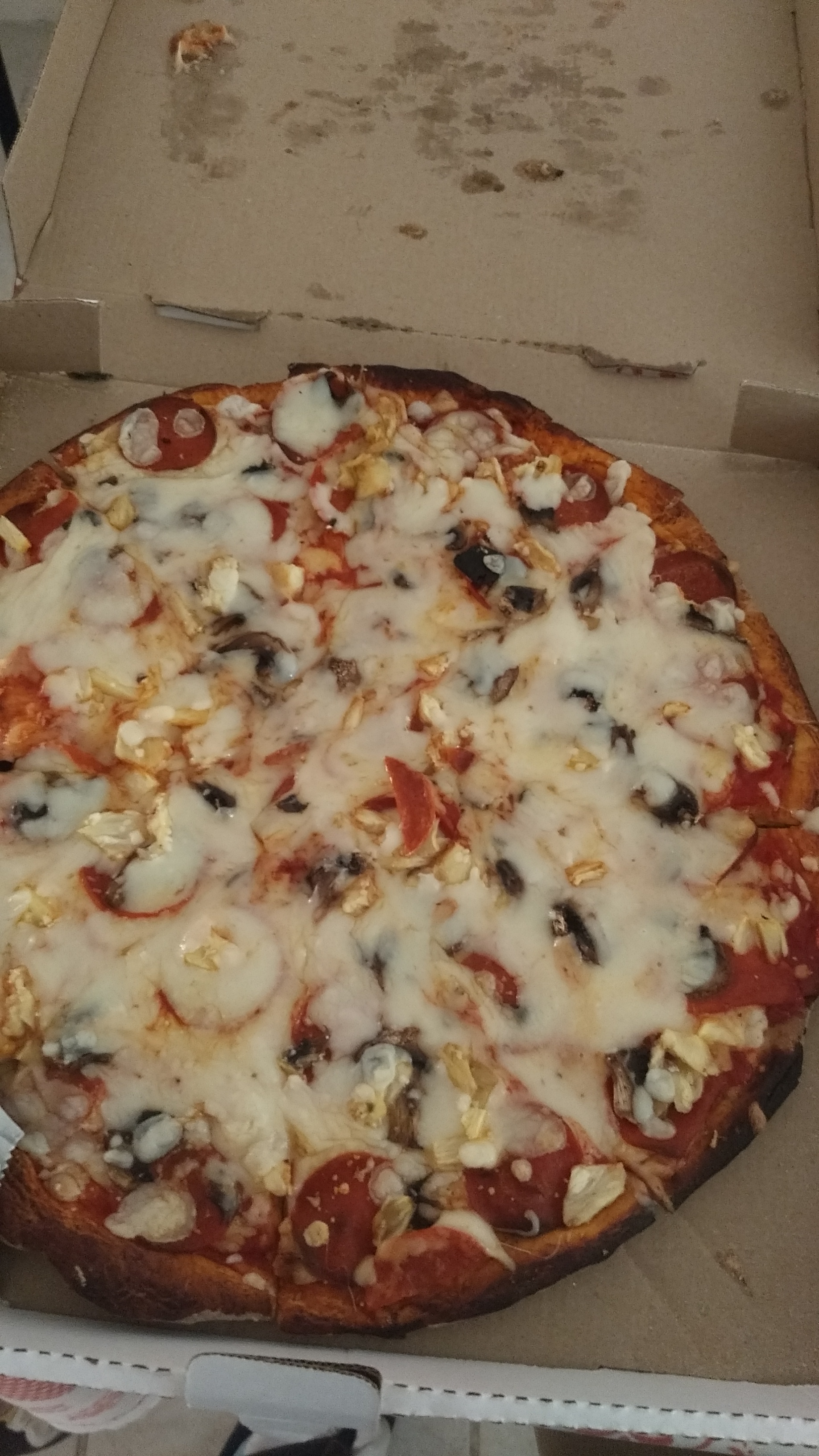 Ruche's Pizzas image 6