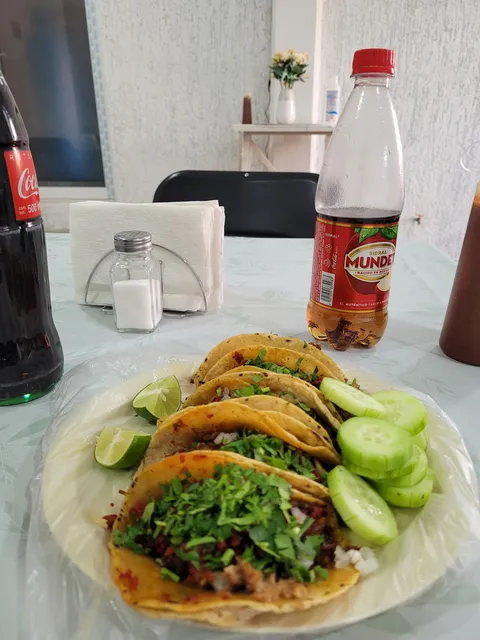 Taquería "El Güero" image 4
