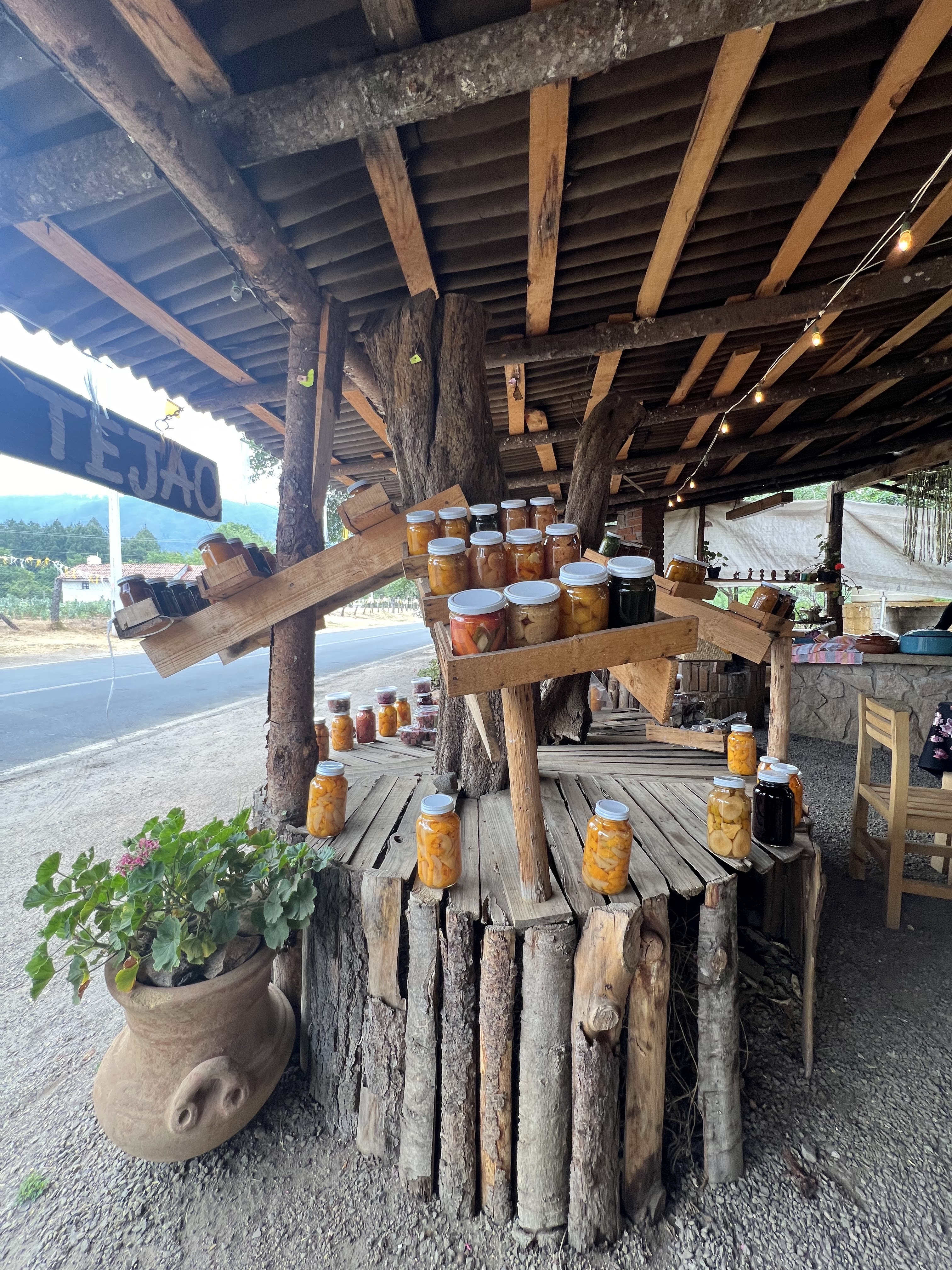 La Monarquía Antojitos Mexicanos image 4