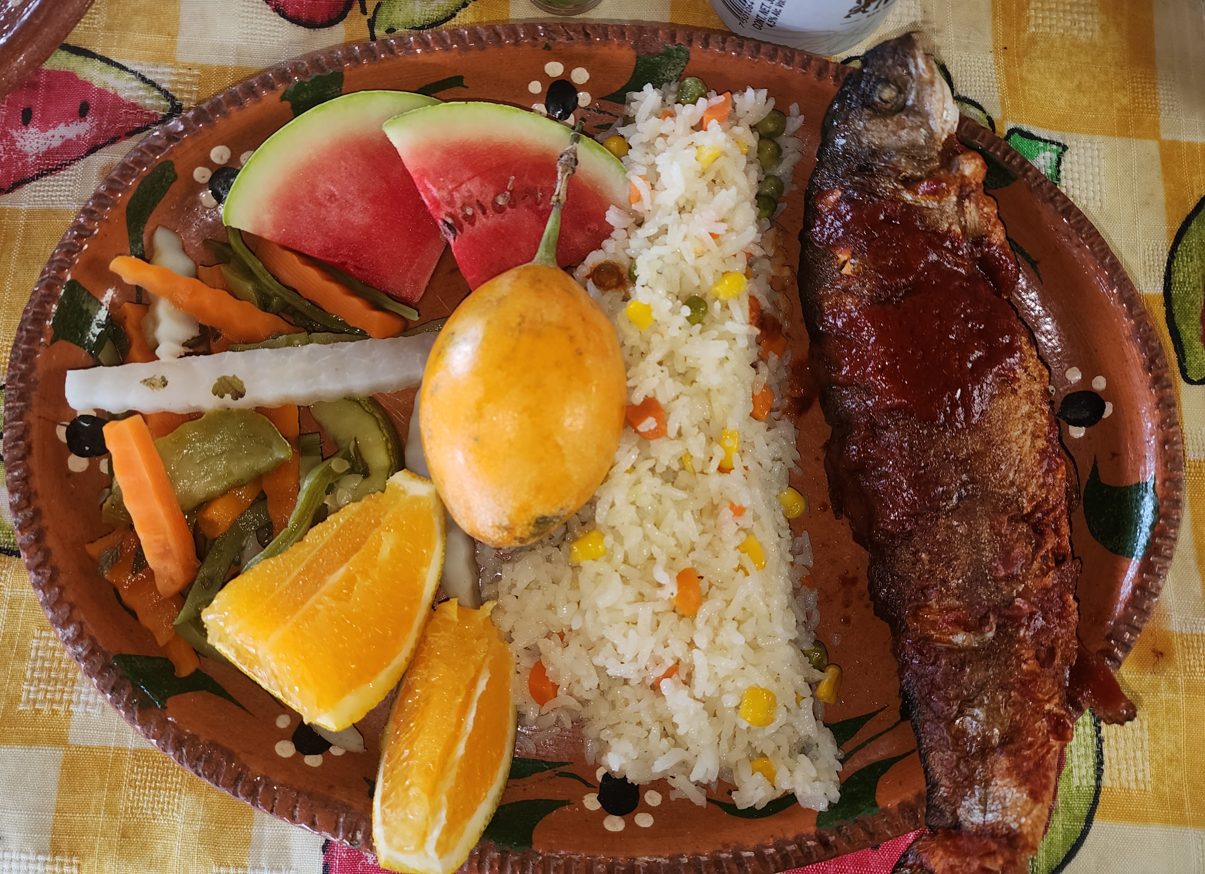 La Monarquía Antojitos Mexicanos image 7