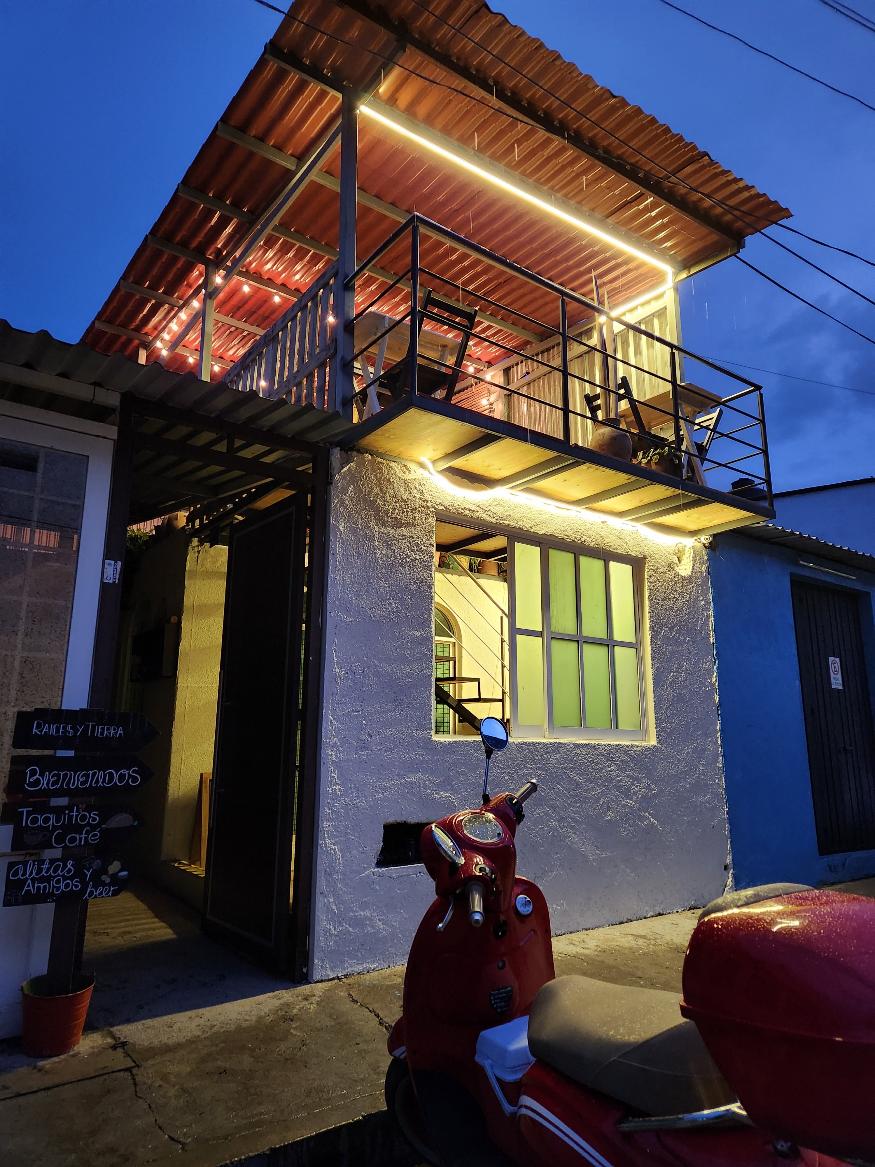 Raices Y Tierra image 9