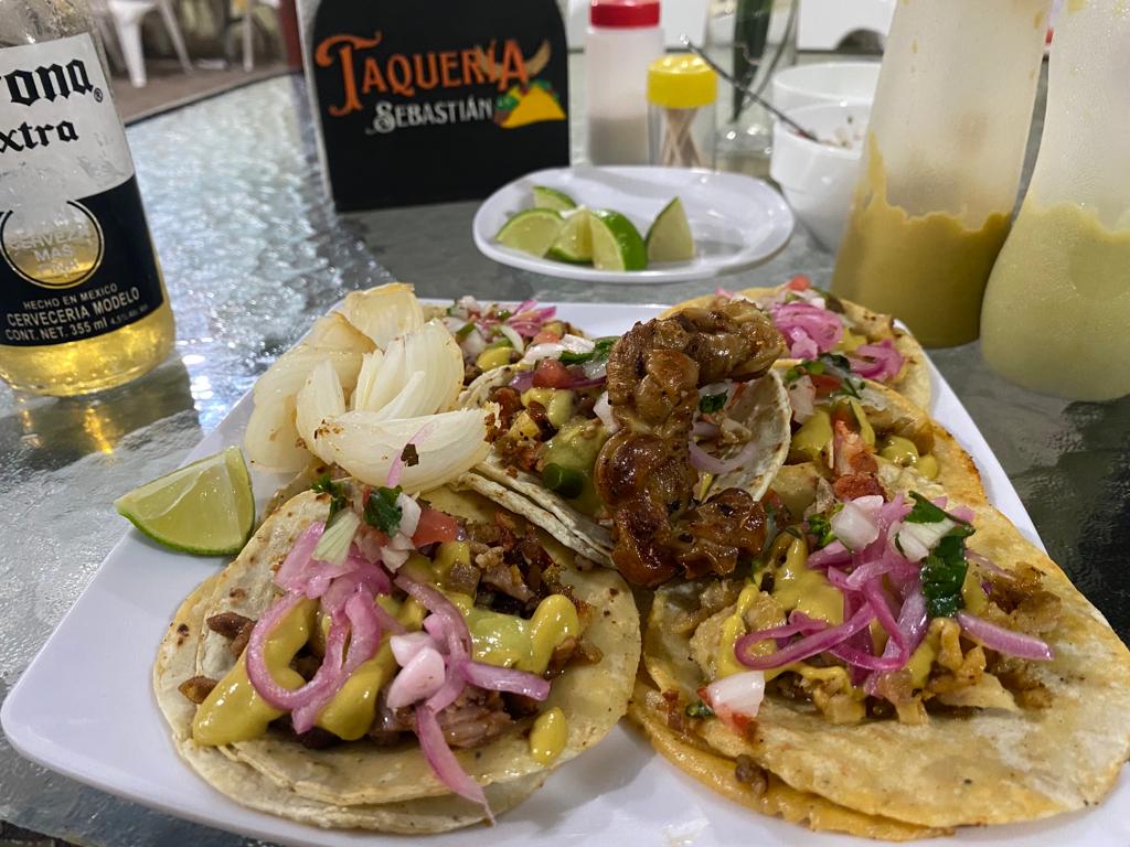 TAQUERIA SEBASTIÁN image 3