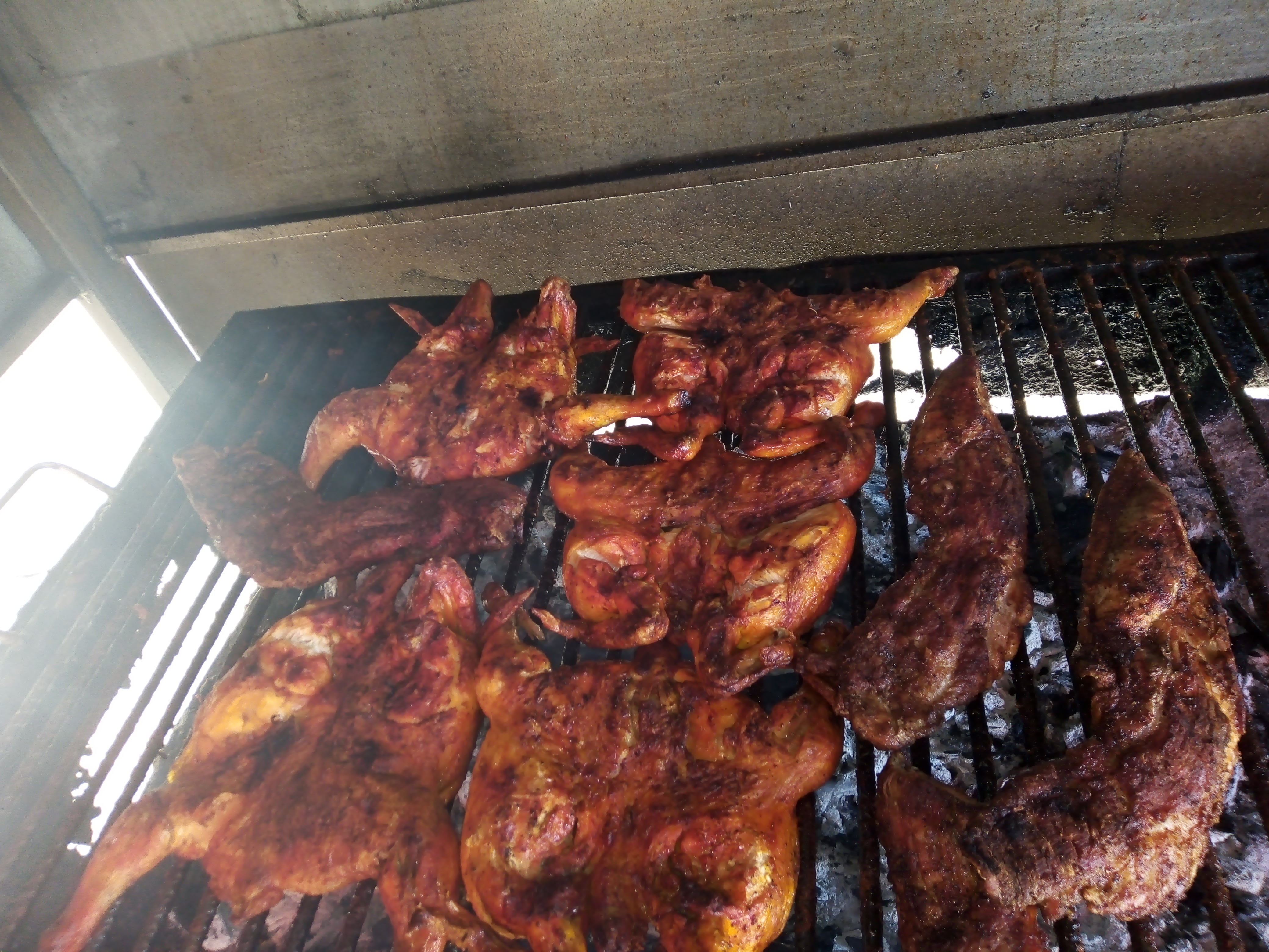 Pollos El Compa De San Isidro image 1