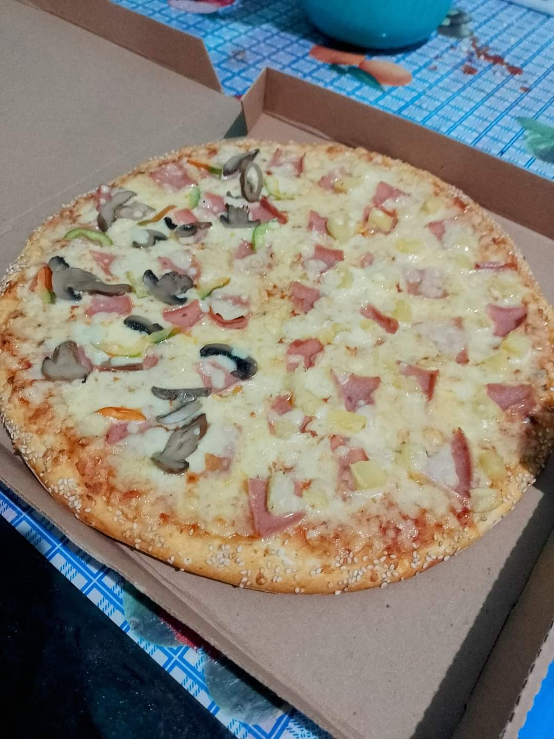 Junior'S Pizza image 4