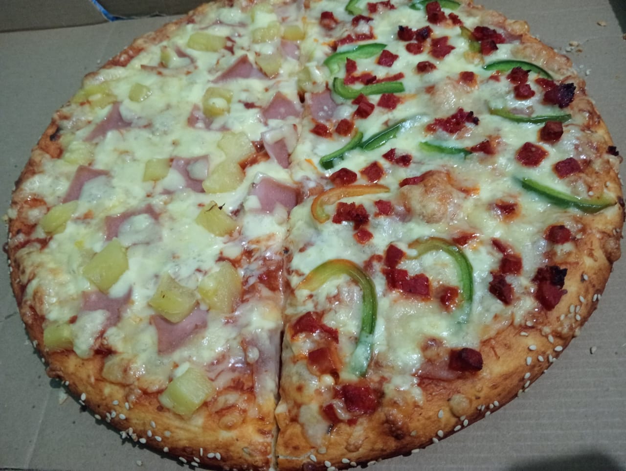 Junior'S Pizza image 7
