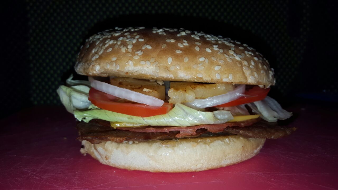 Halo Tapas & Café image 3