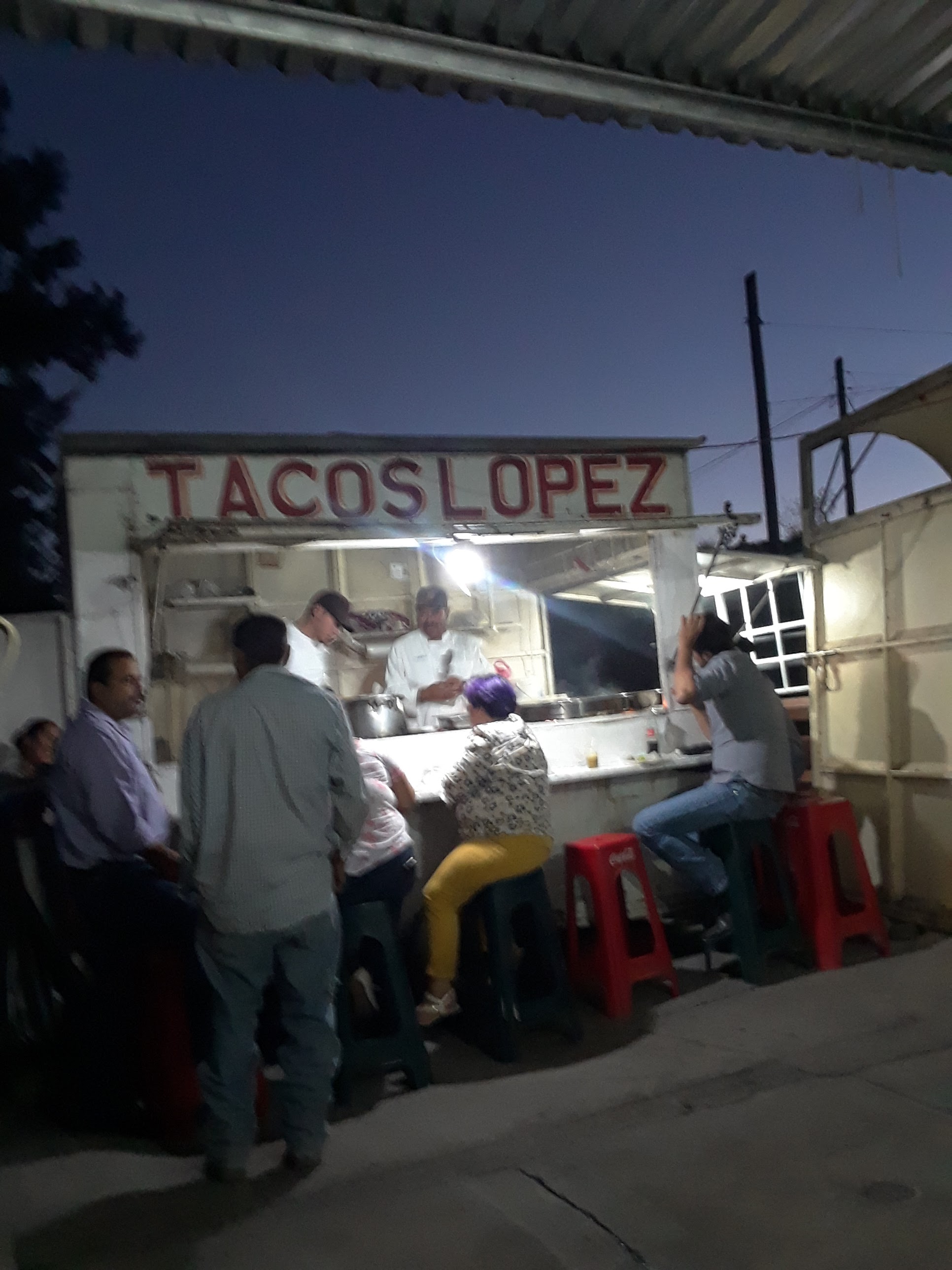 Taquería López image 6
