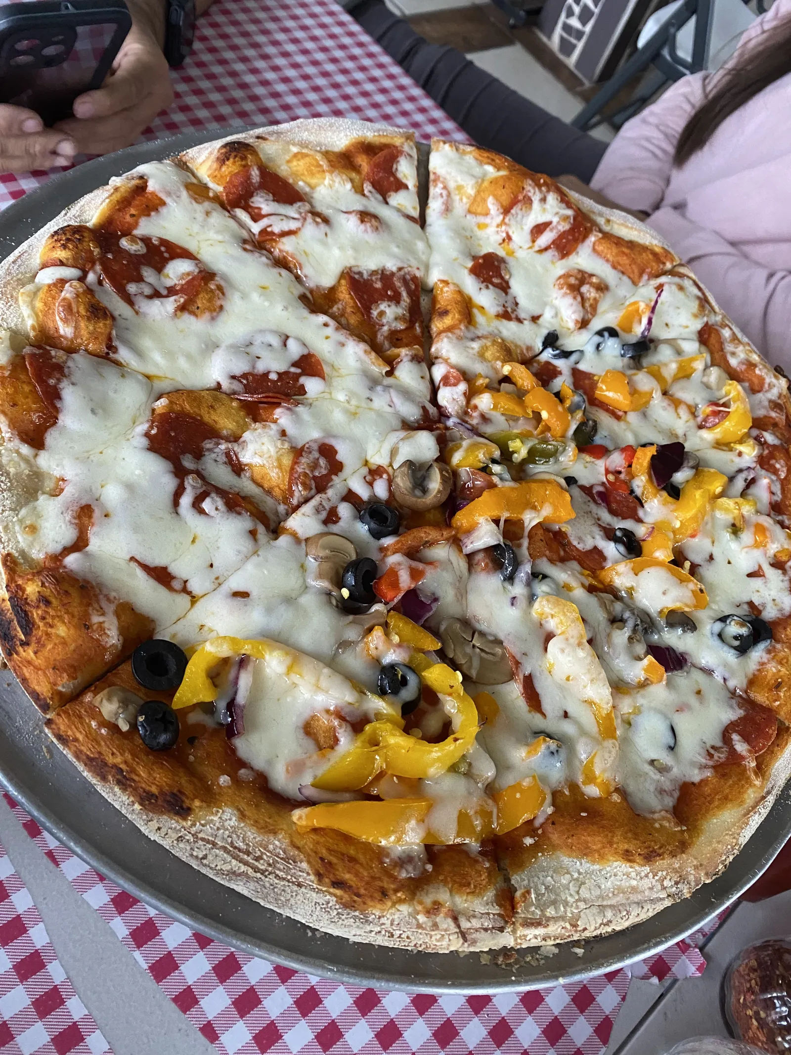Peka's Pizza image 3