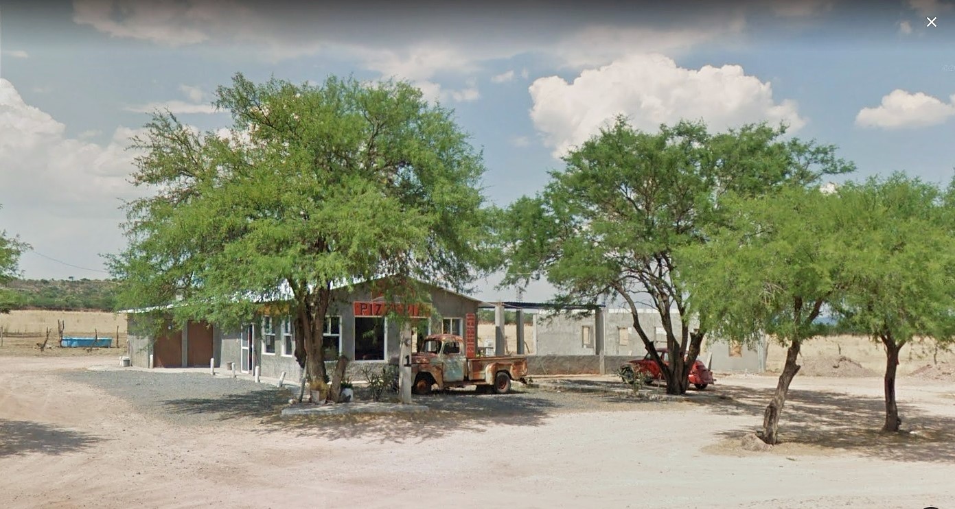 Peka's Pizza image 6