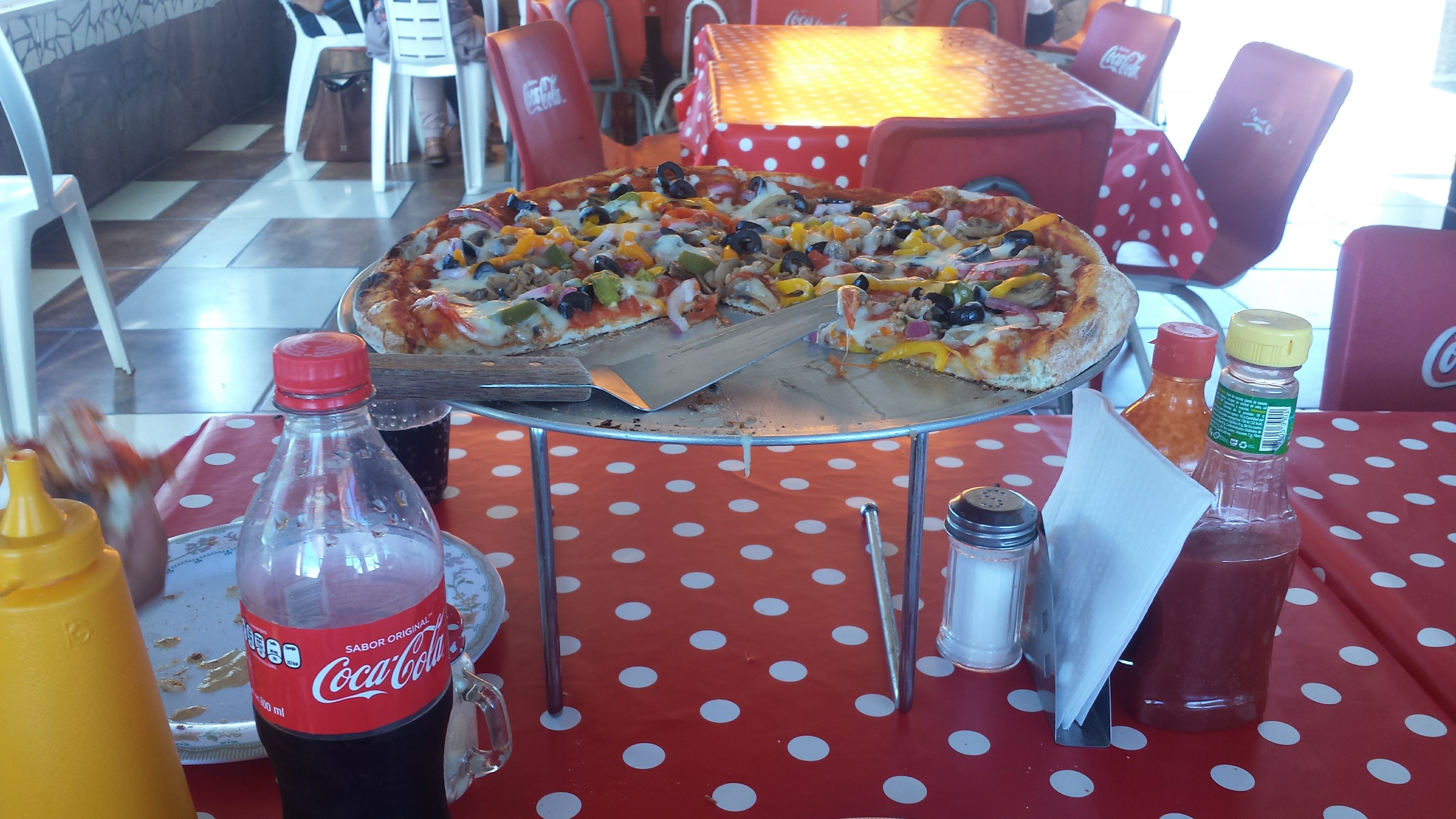 Peka's Pizza image 9