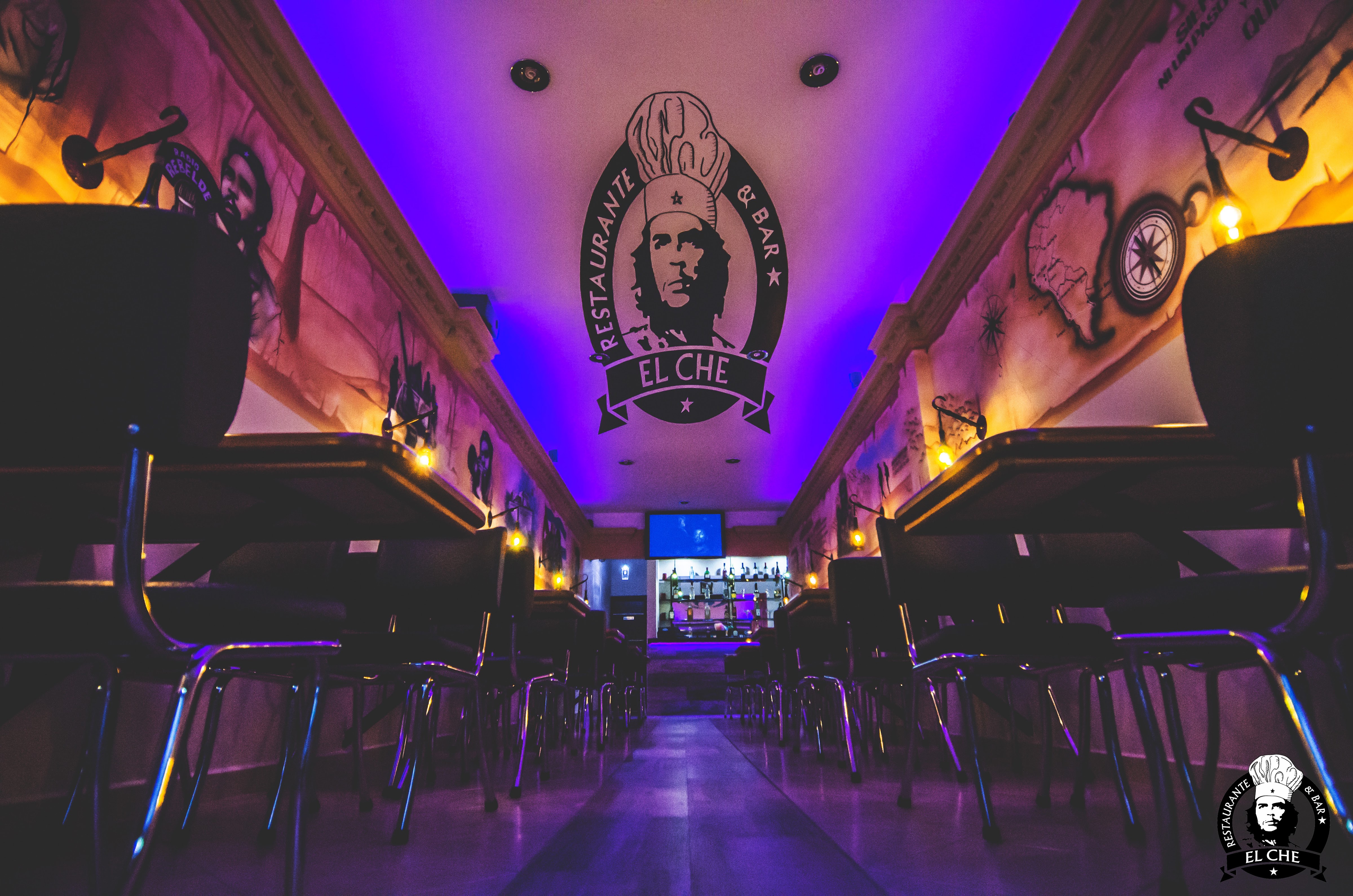 El Che Restaurante bar image 1
