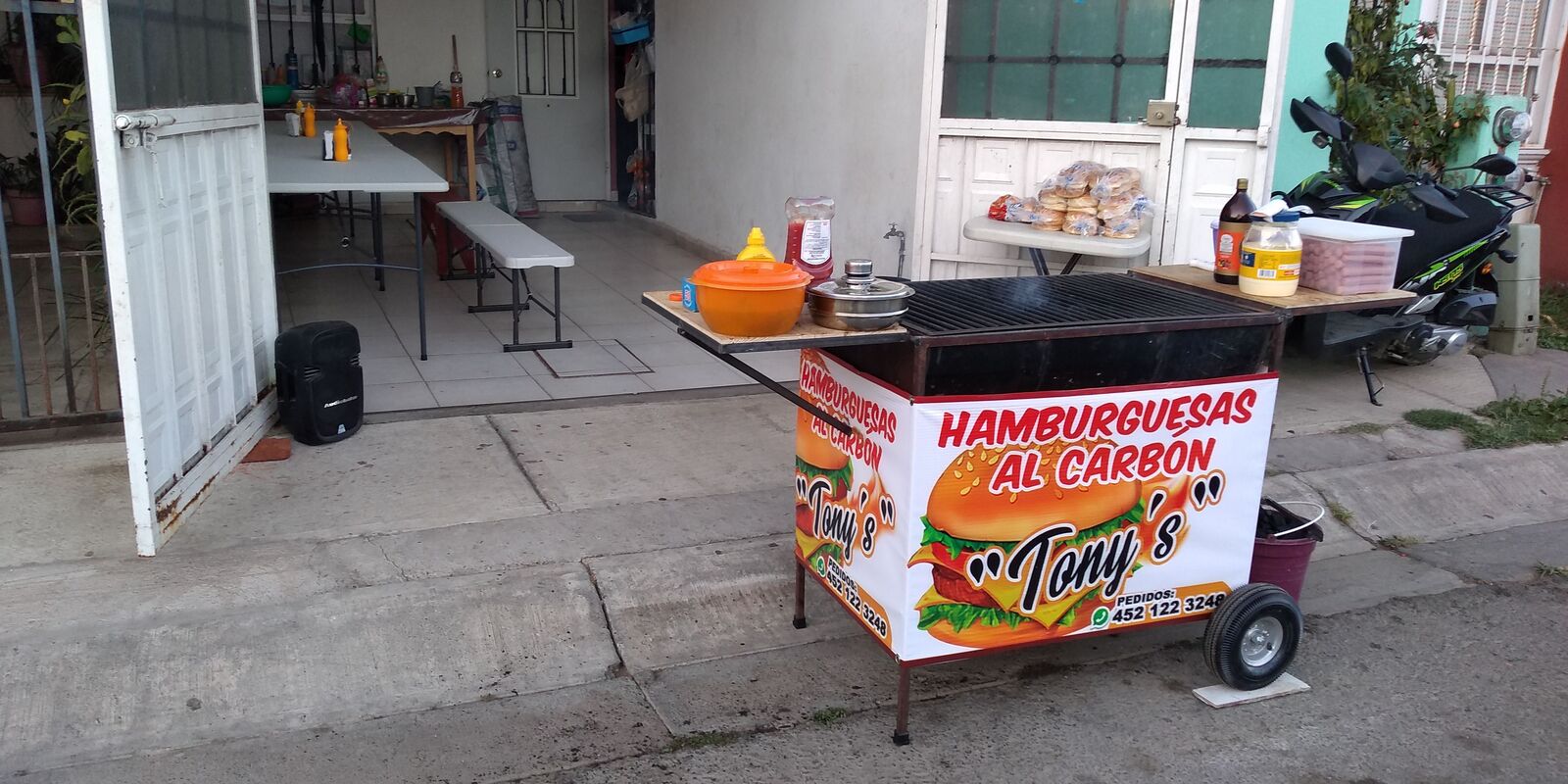 Hamburguesas al carbón Tony's image 1