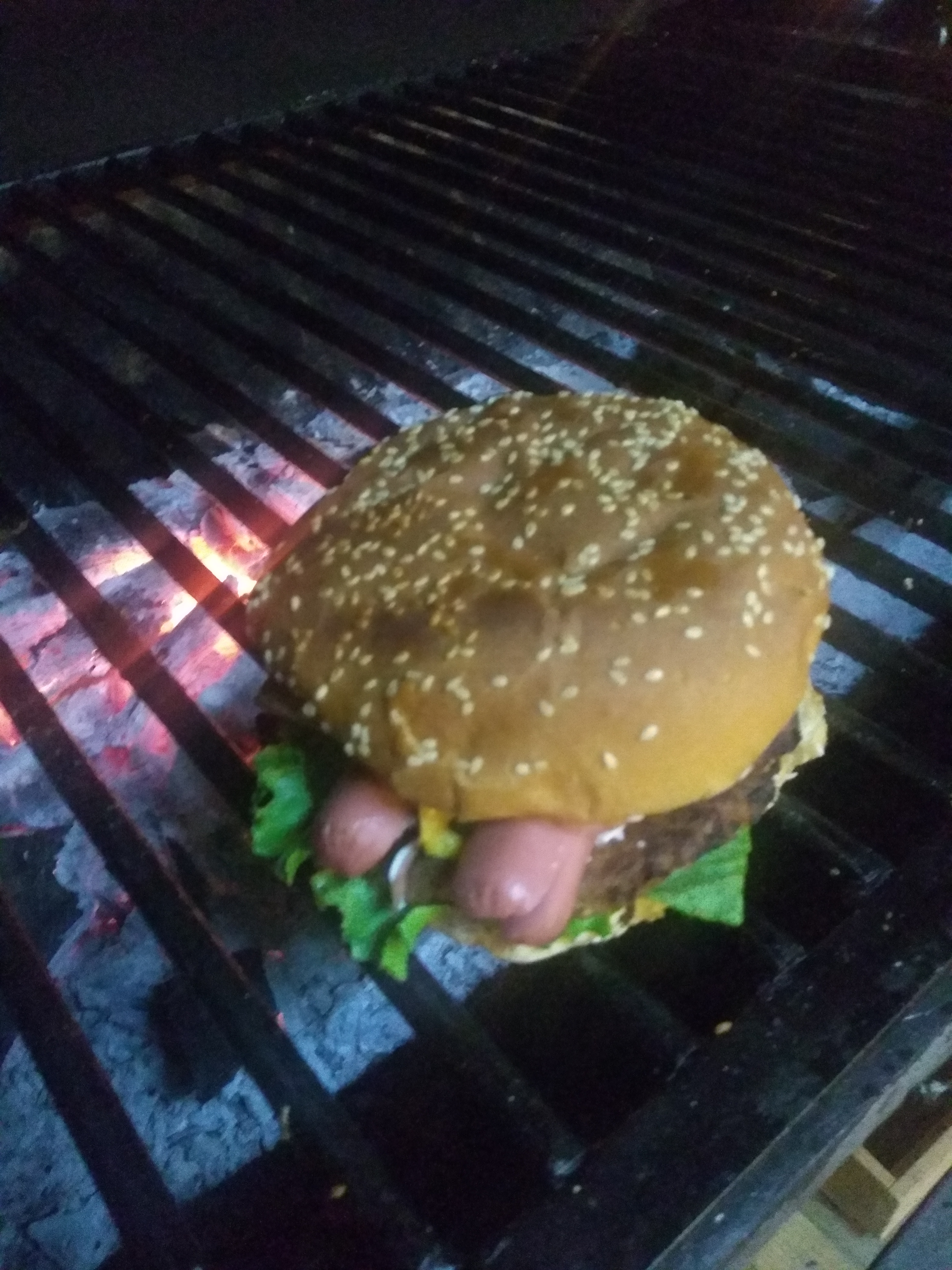 Hamburguesas al carbón Tony's image 2