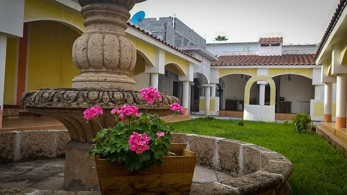 La Patrona Restaurante & Hotel image 3