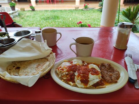 La Patrona Restaurante & Hotel image 7