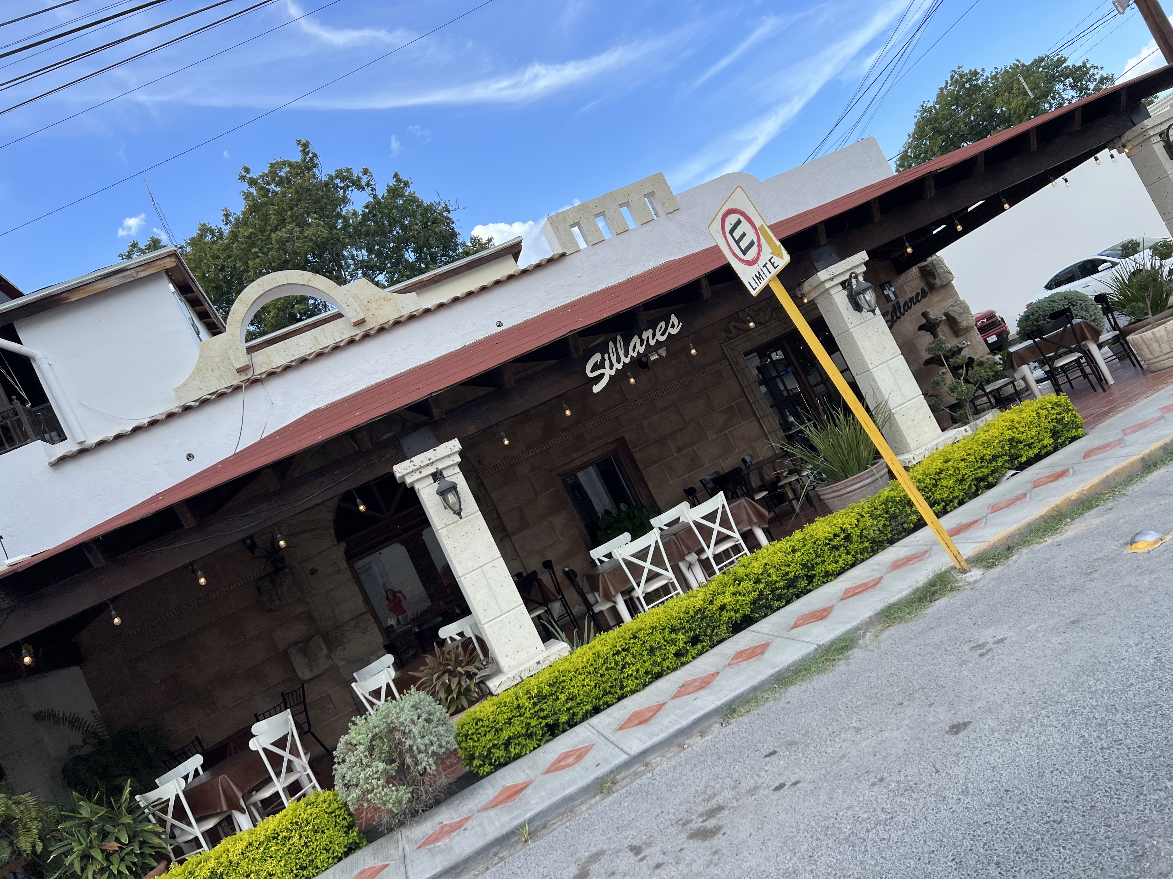 Restaurante Los Sillares image 1