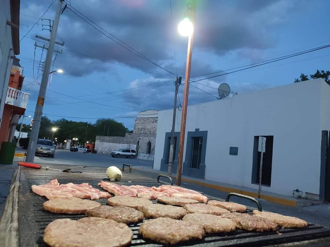 Hamburguesas al carbón "Boca de Leones" image 3