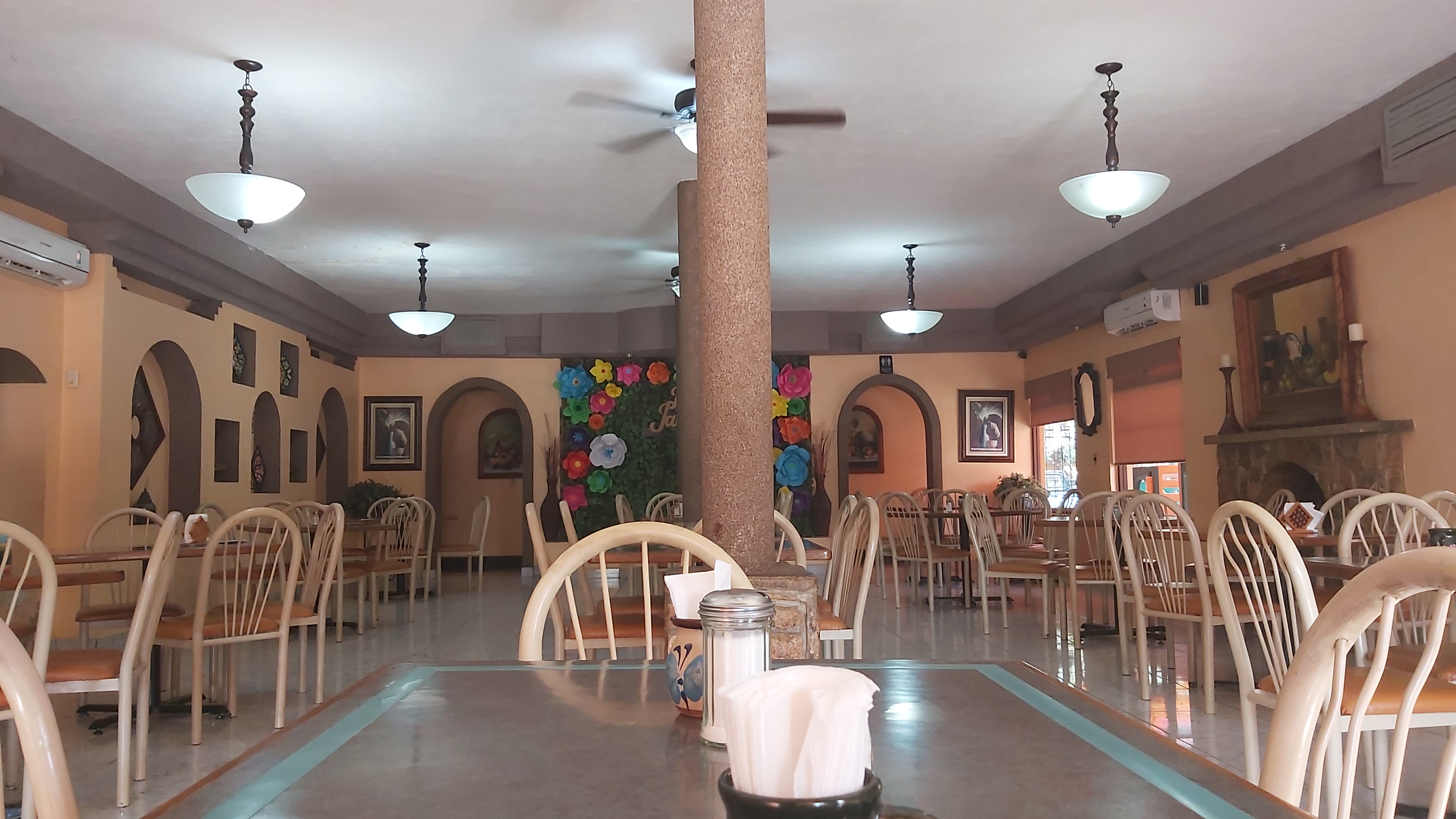 Restaurant Los Jacales de Sabinas Hidalgo image 1