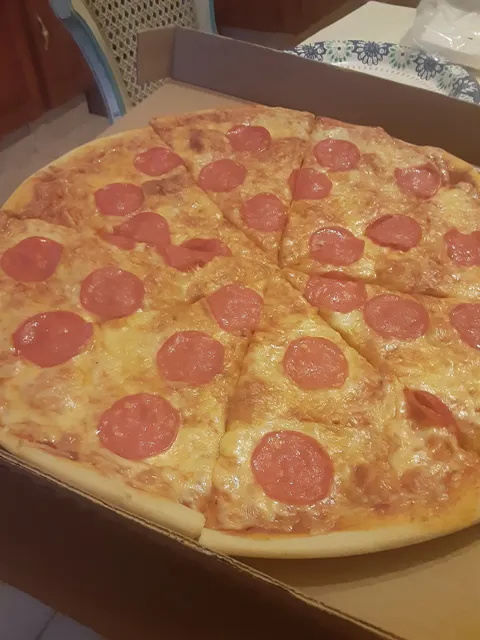 Pizzas Martha image 4