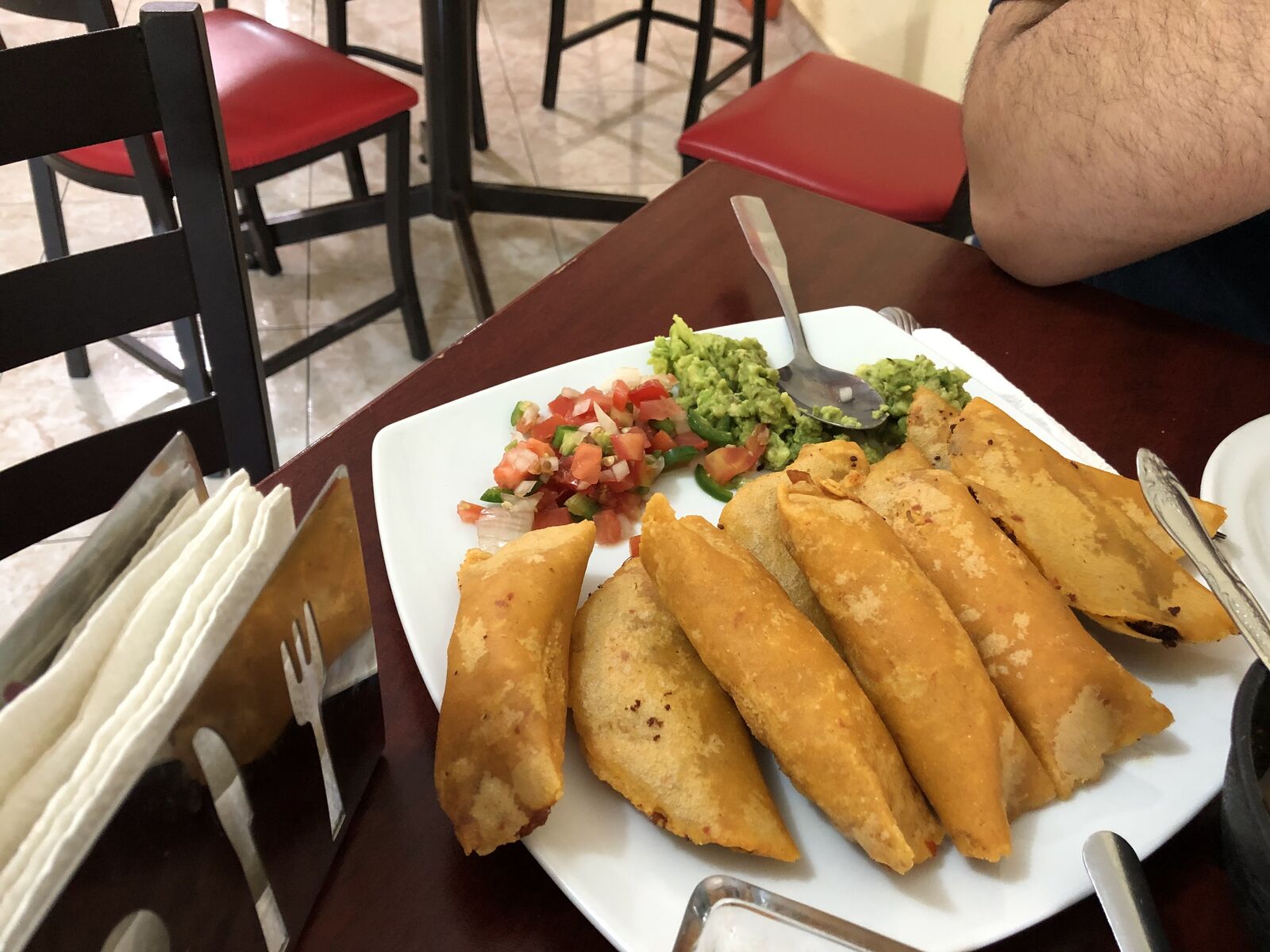 El Maná Restaurante image 2