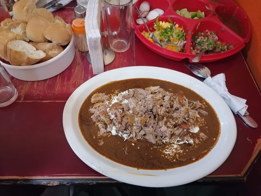 Carnitas "El Chamorro De Oro" image 1