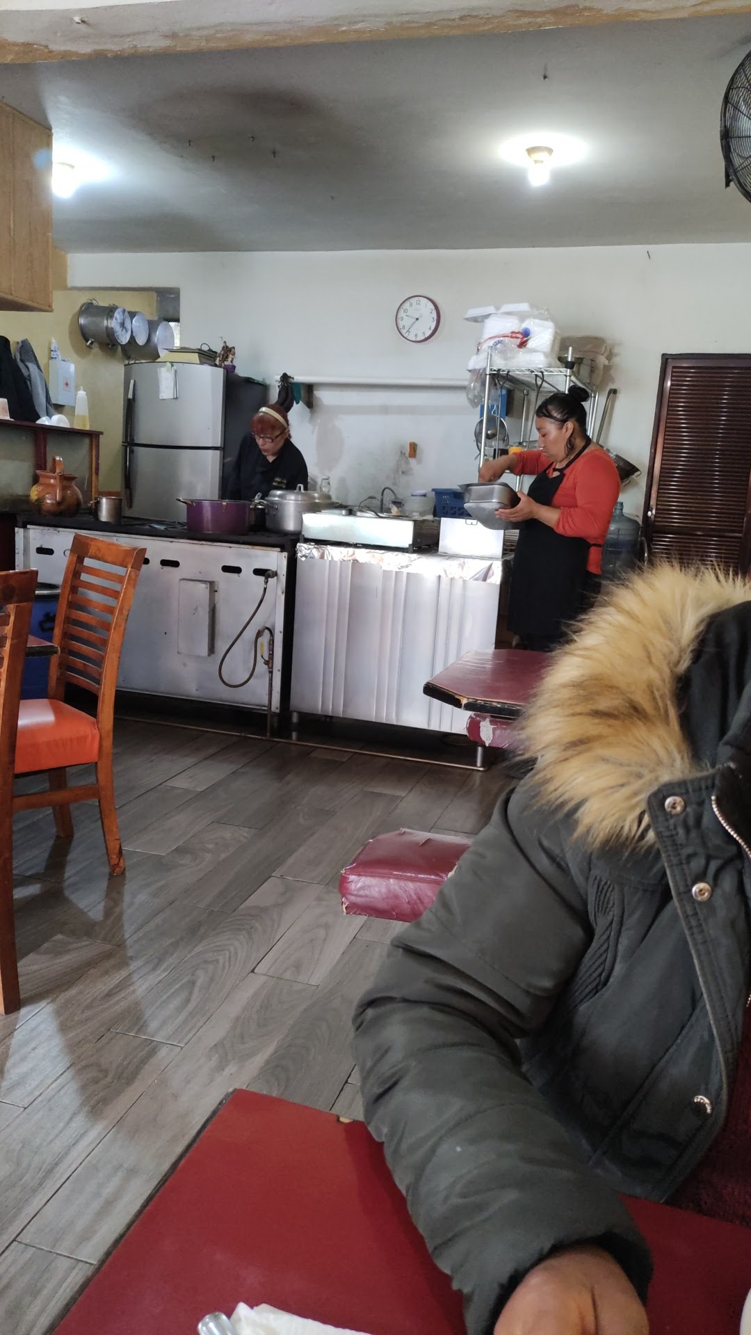 Carnitas "El Chamorro De Oro" image 4