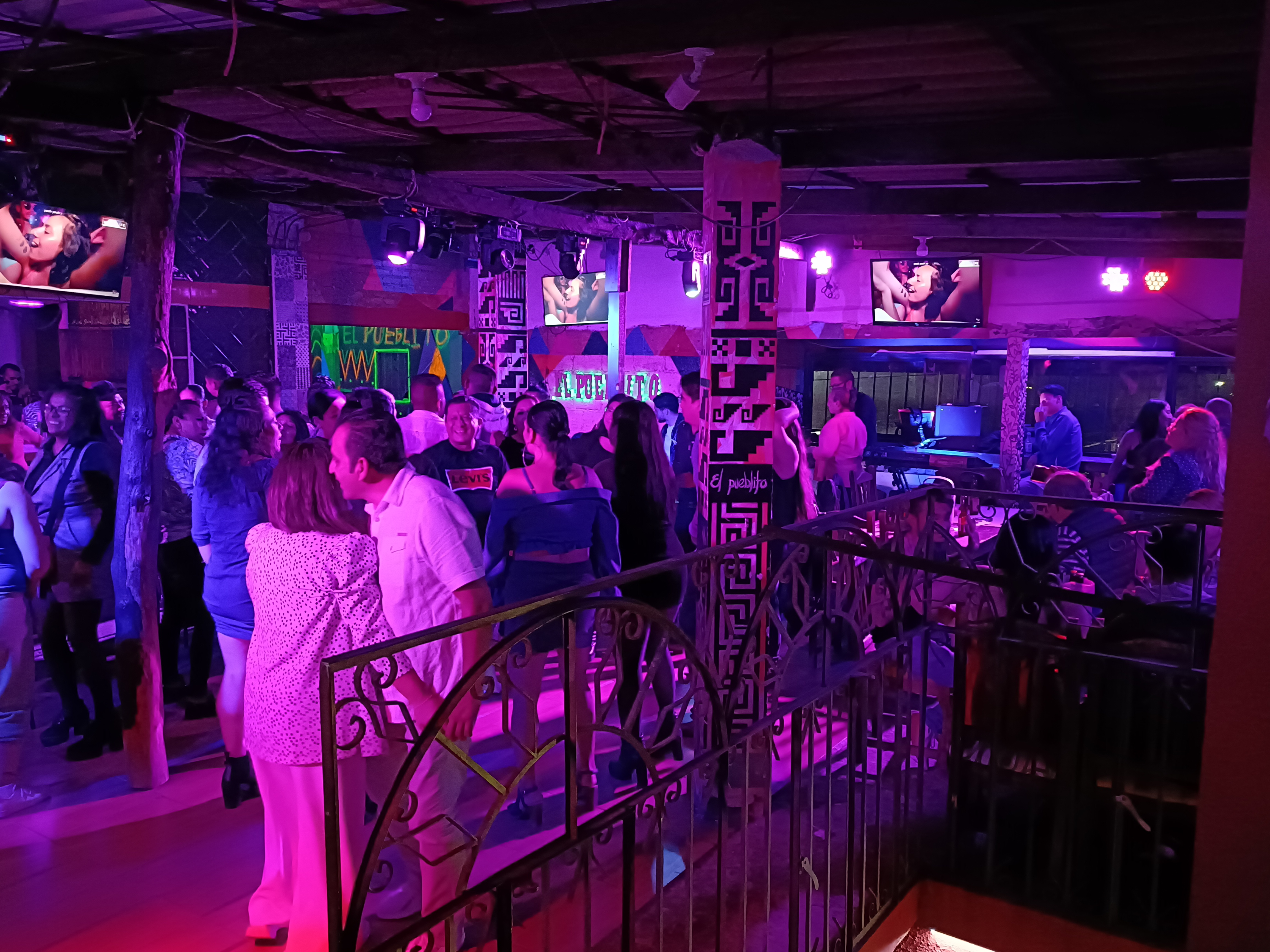 RestoBar El Pueblito image 3