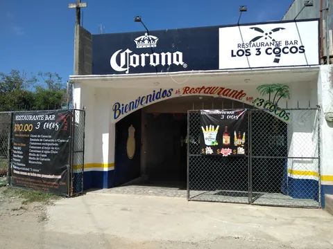 Tres cocos image 1