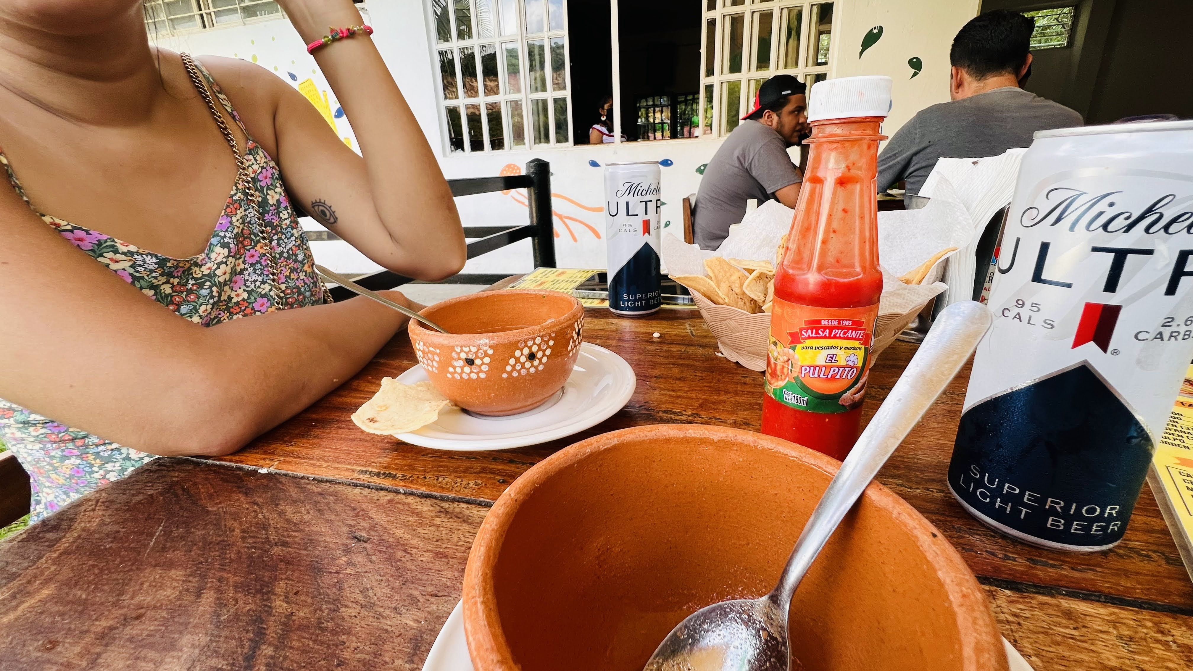 CURANDERO CLAMATOS Y MARISCOS image 8