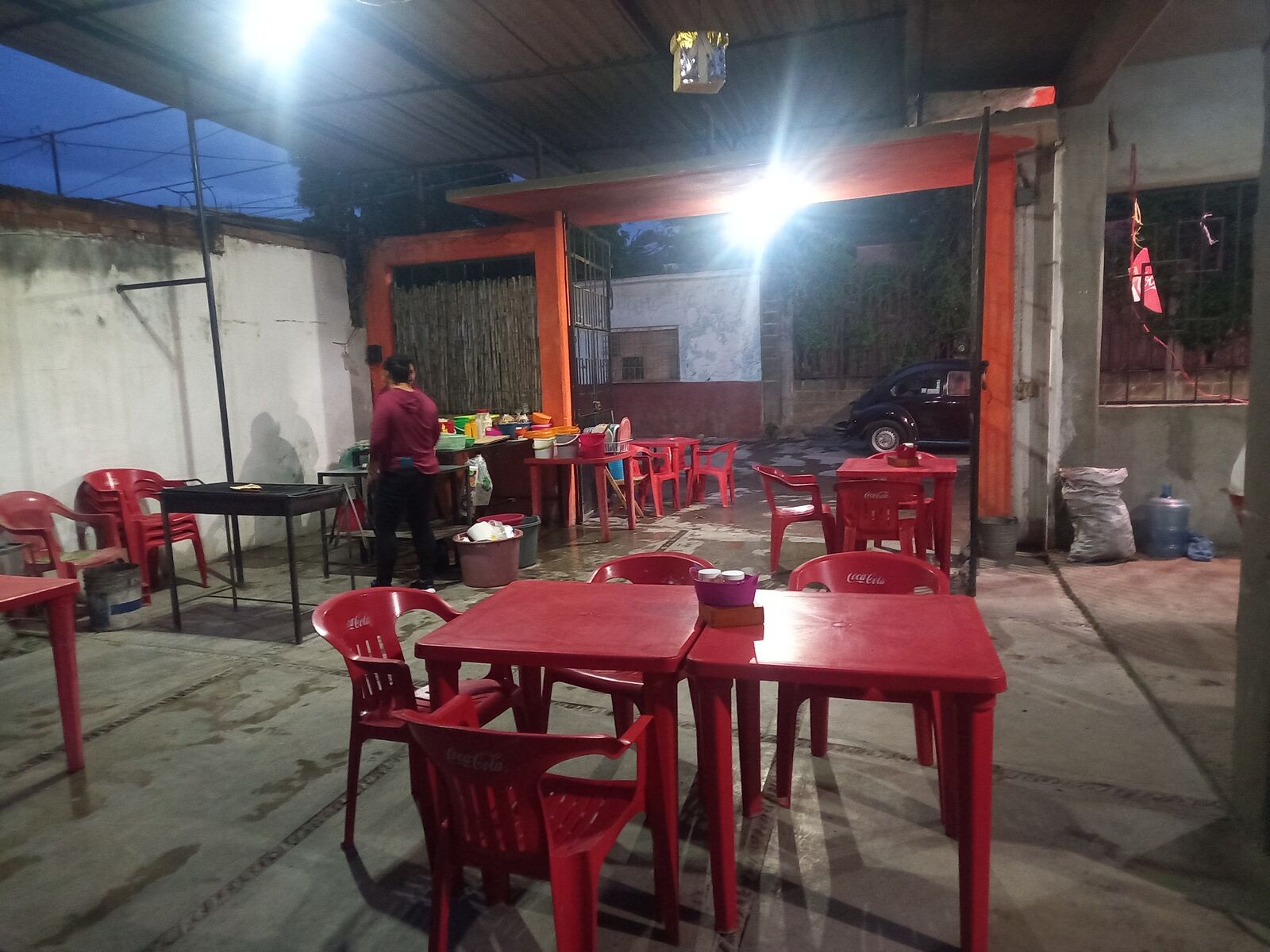 Cenaduria "Te La Parto" image 2