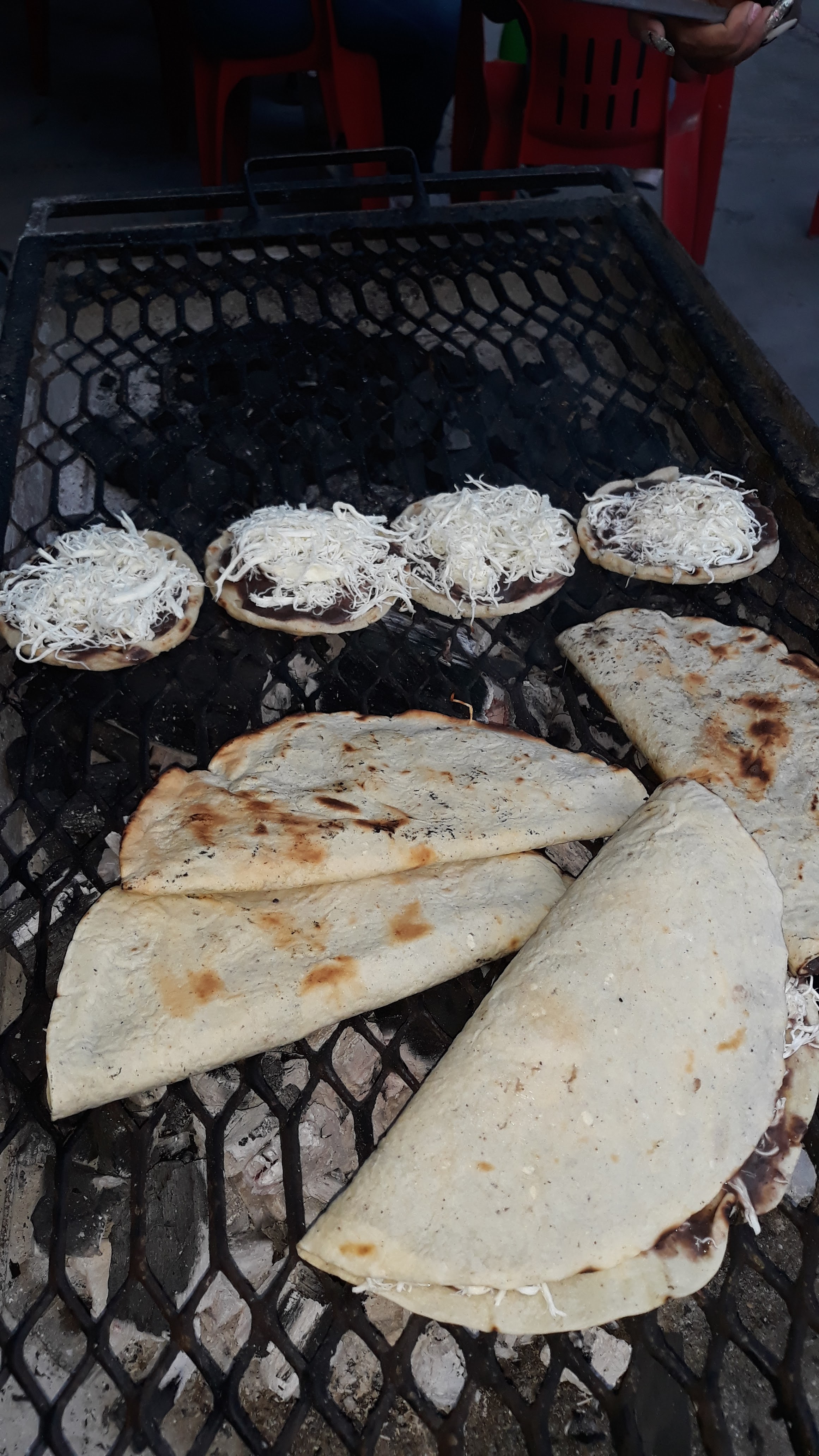 Cenaduria "Te La Parto" image 4