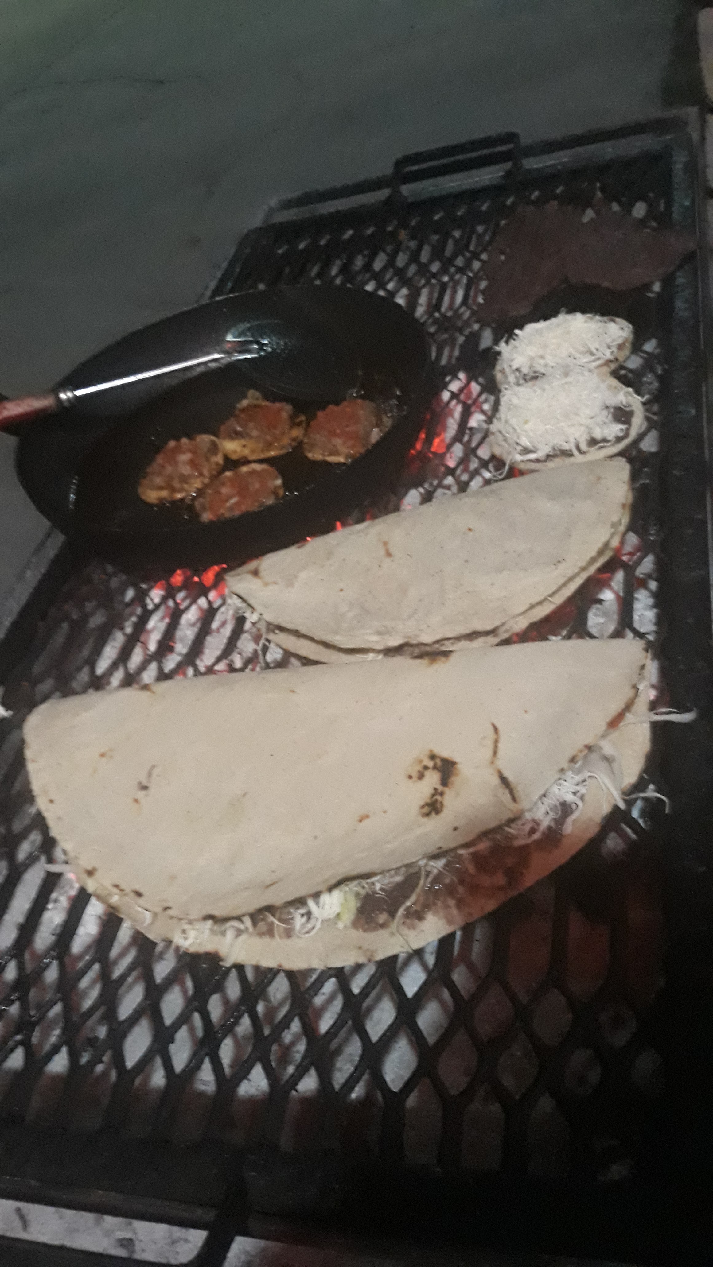 Cenaduria "Te La Parto" image 7