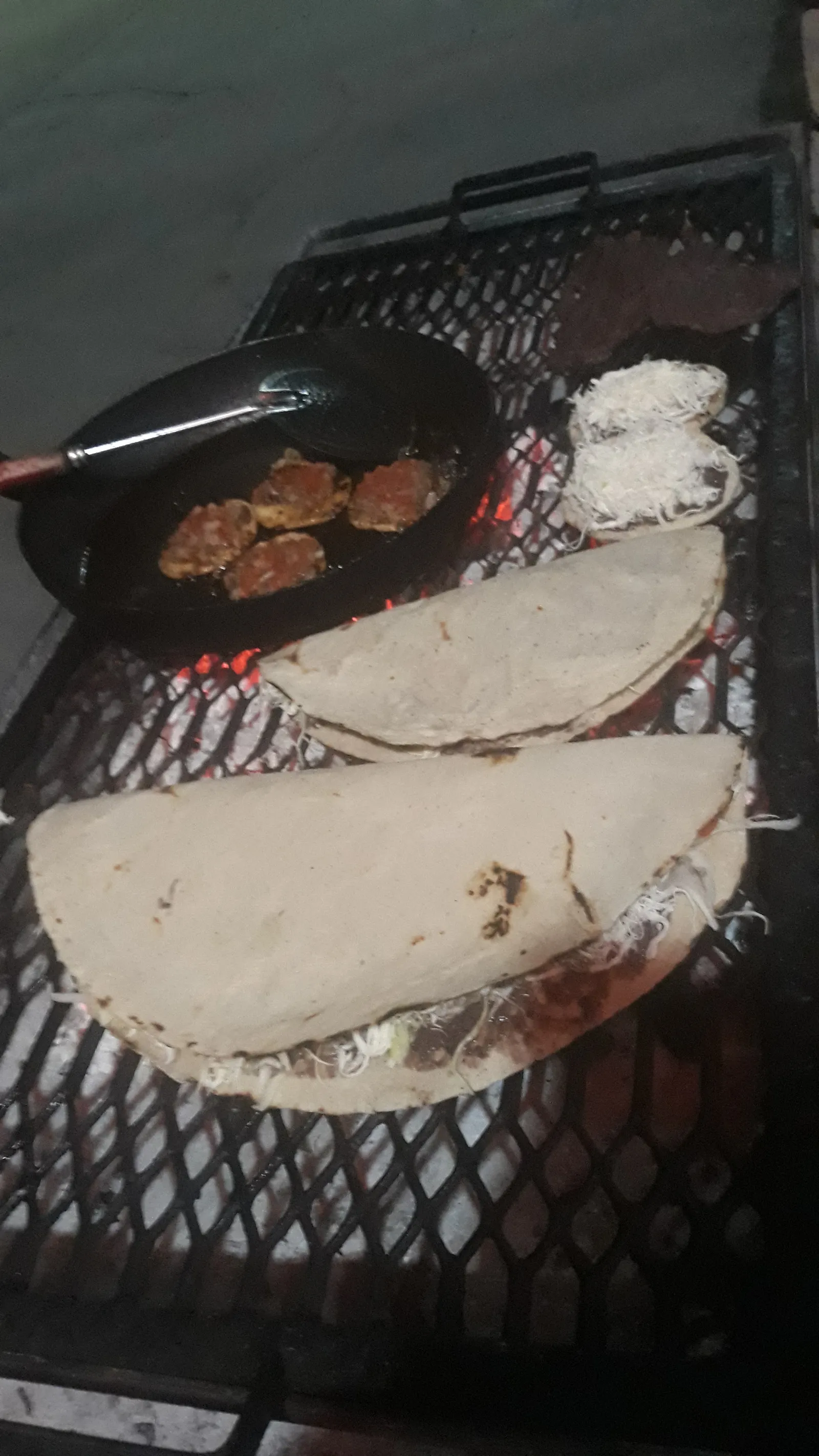 Cenaduria "Te La Parto" image 7