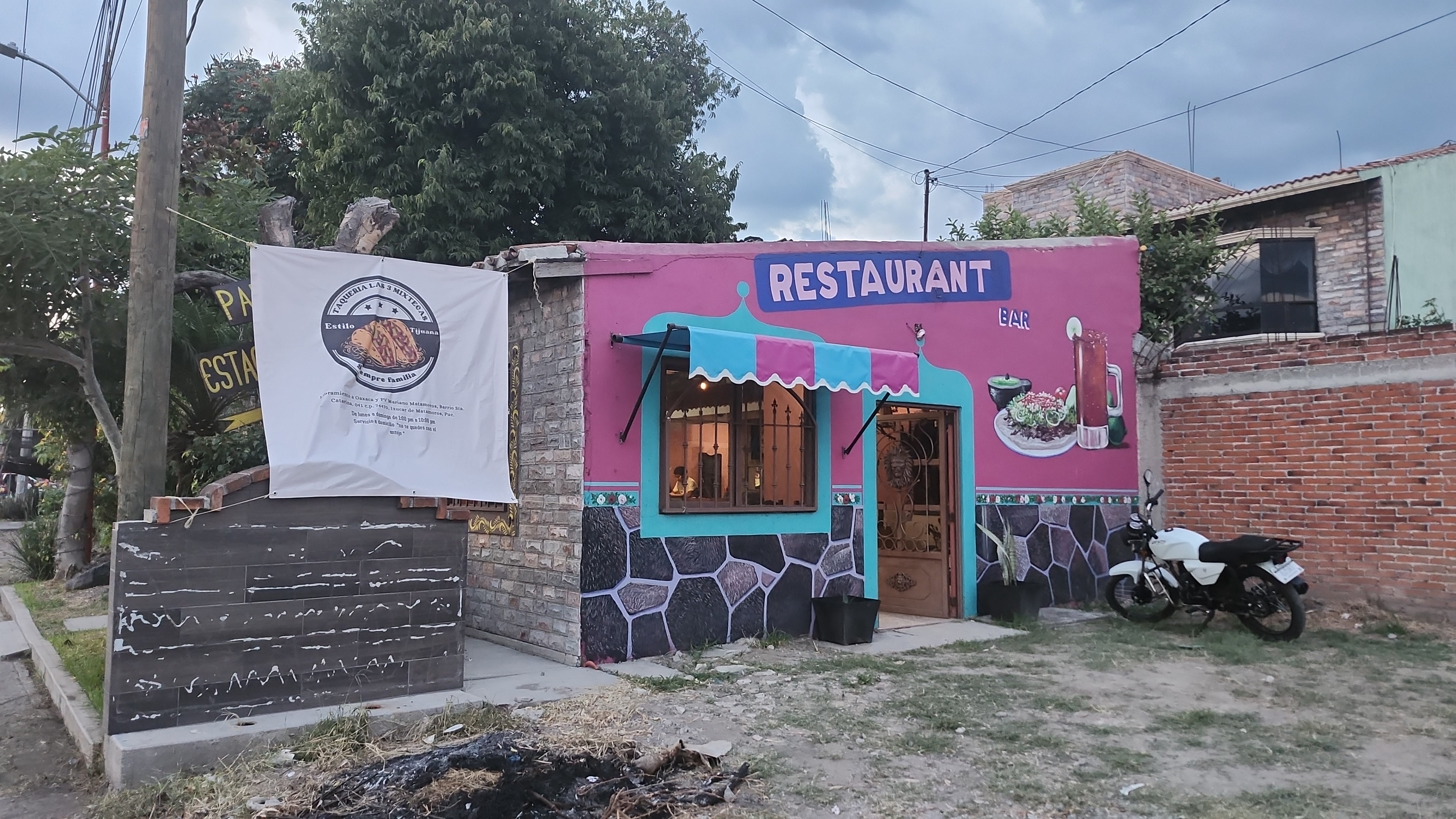 Taqueria 3 mixtecas image 1