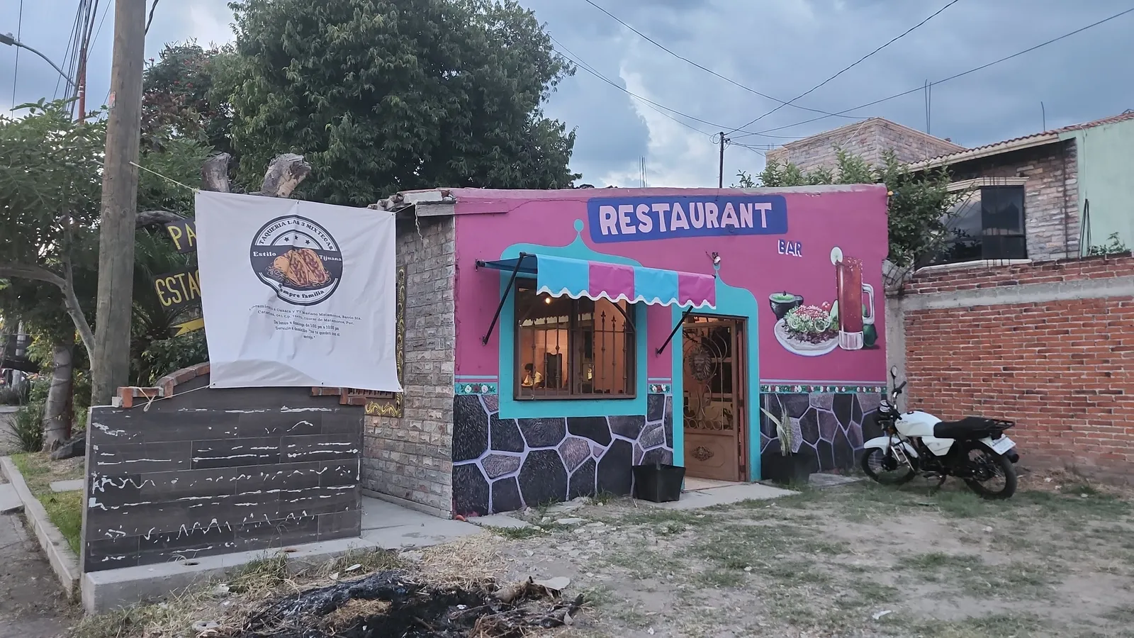 Taqueria 3 mixtecas image 1