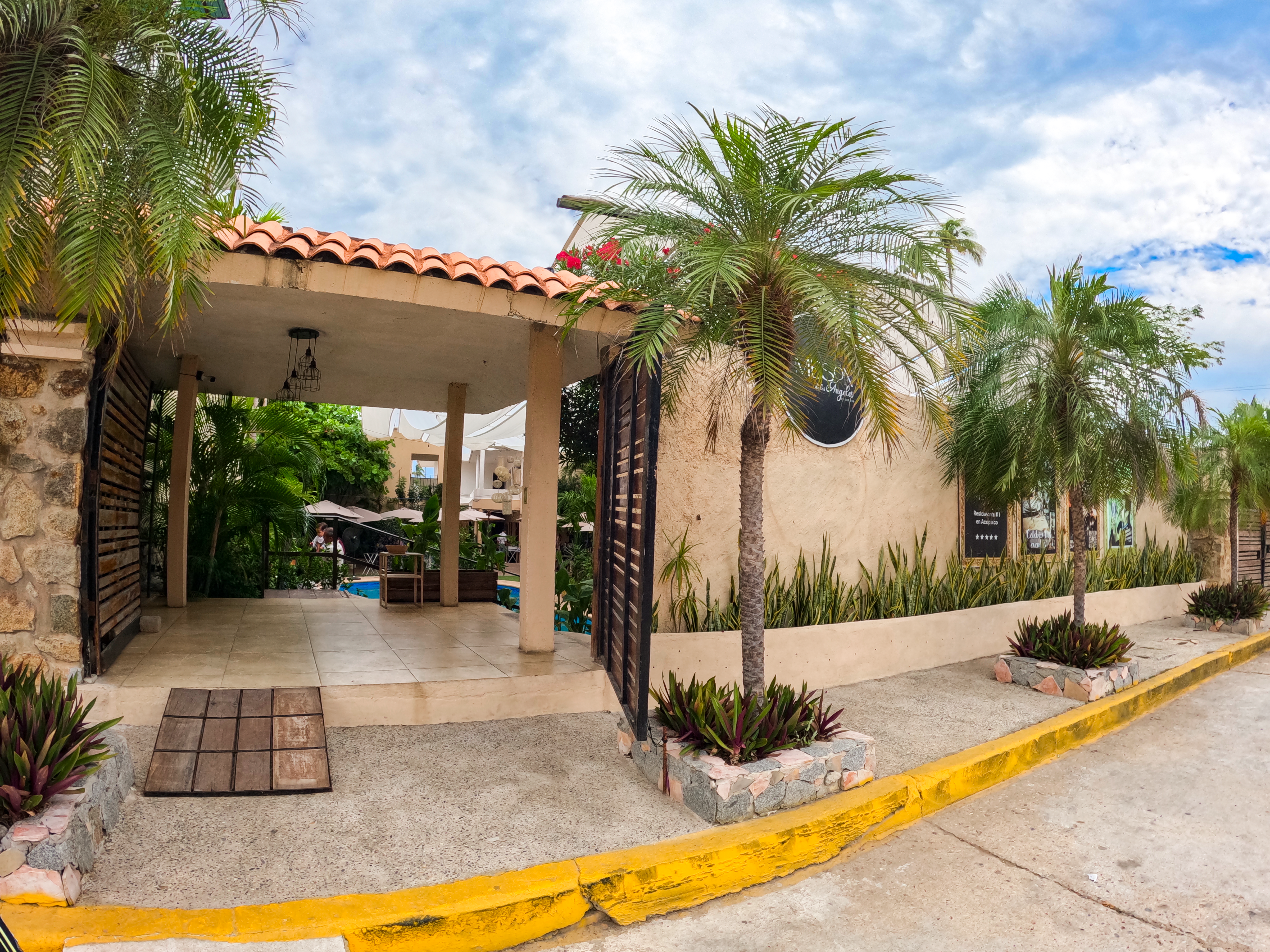 Mesón de Los Ángeles Acapulco - Restaurante & Eventos image 9