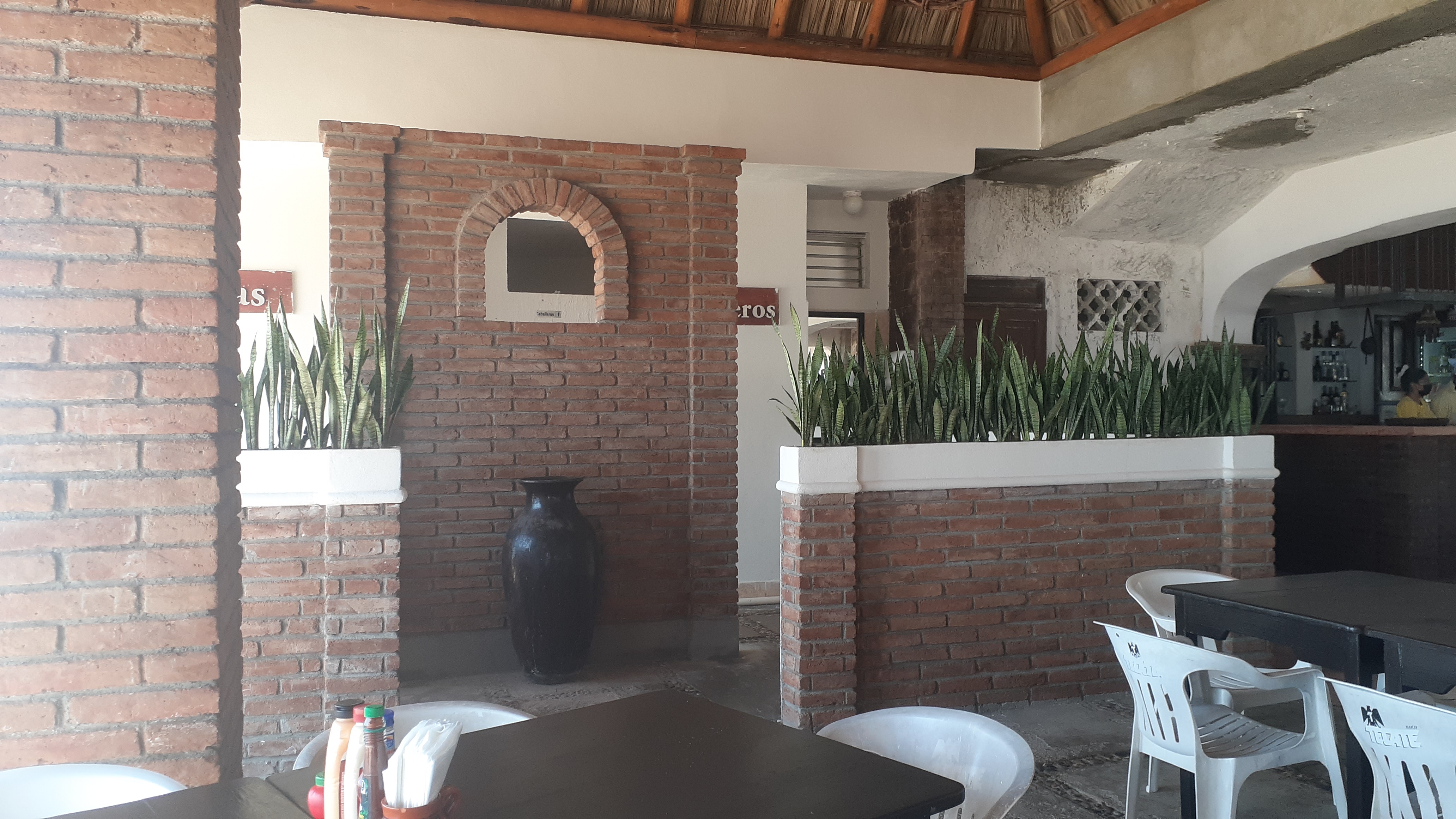 Tres Marías (Playa y alberca) Restaurante image 1