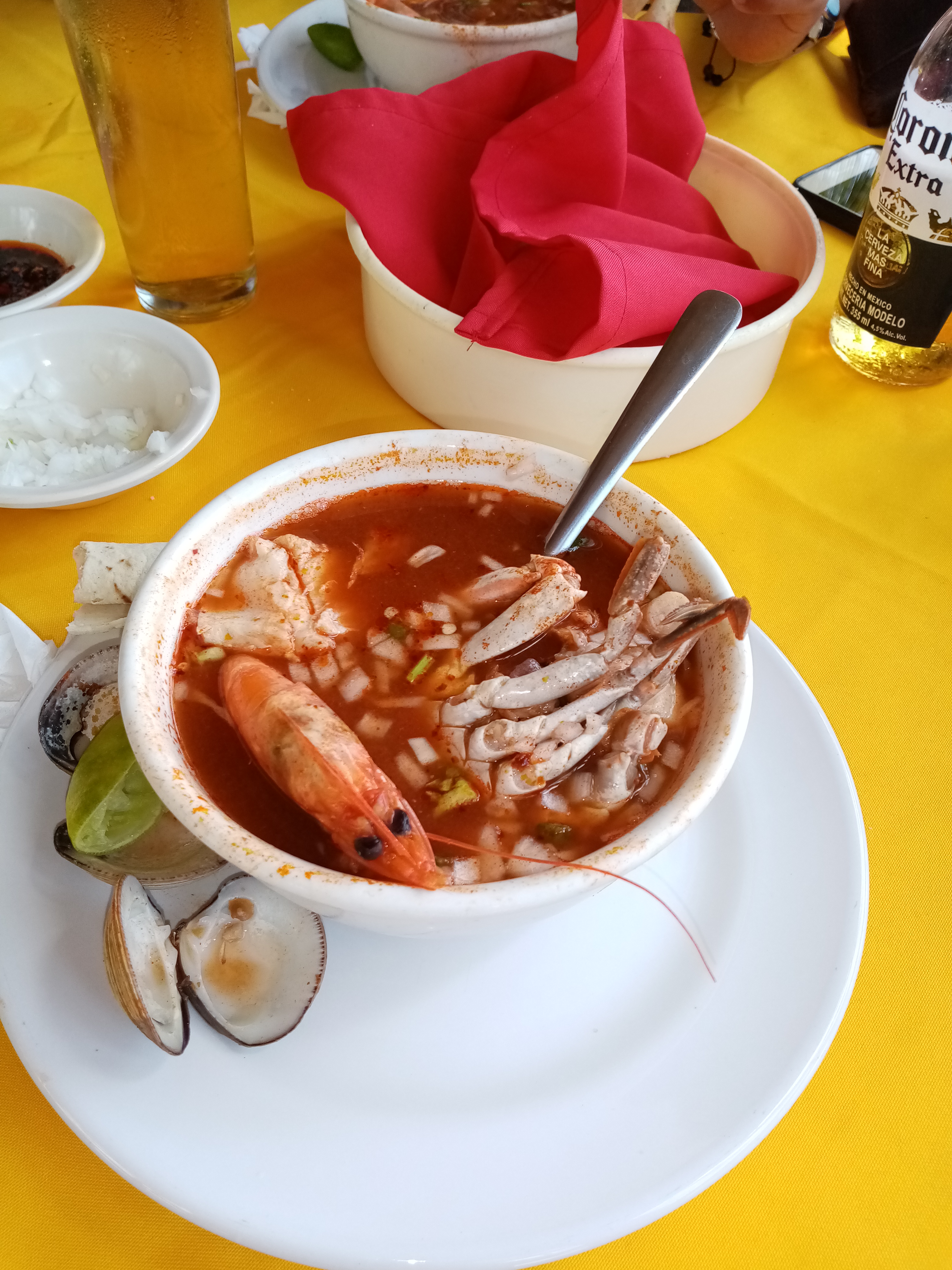 Restaurante willys foods image 9